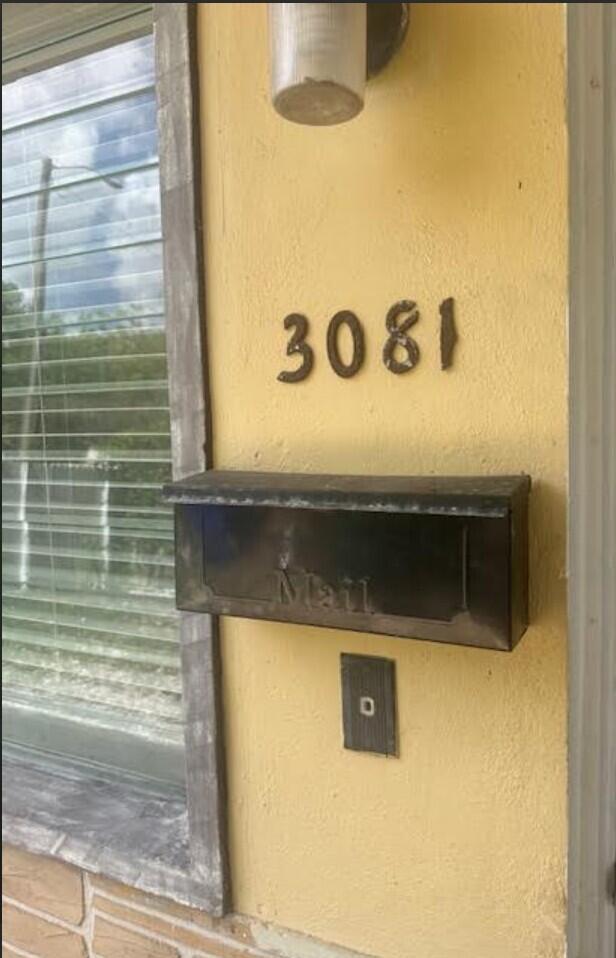 LINCOLN MANOR - Residential Lease