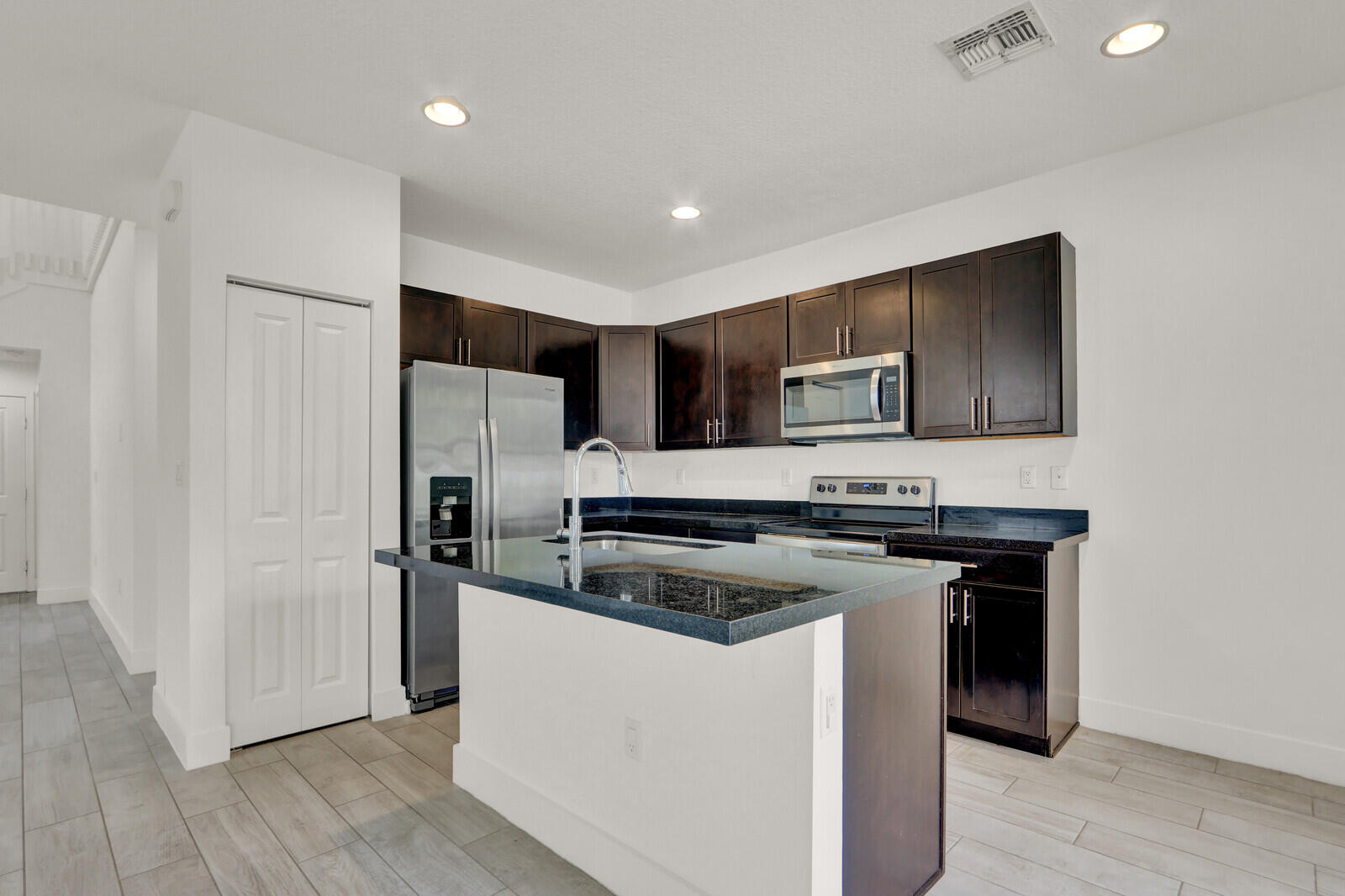 MEDITERRANEA - Residential