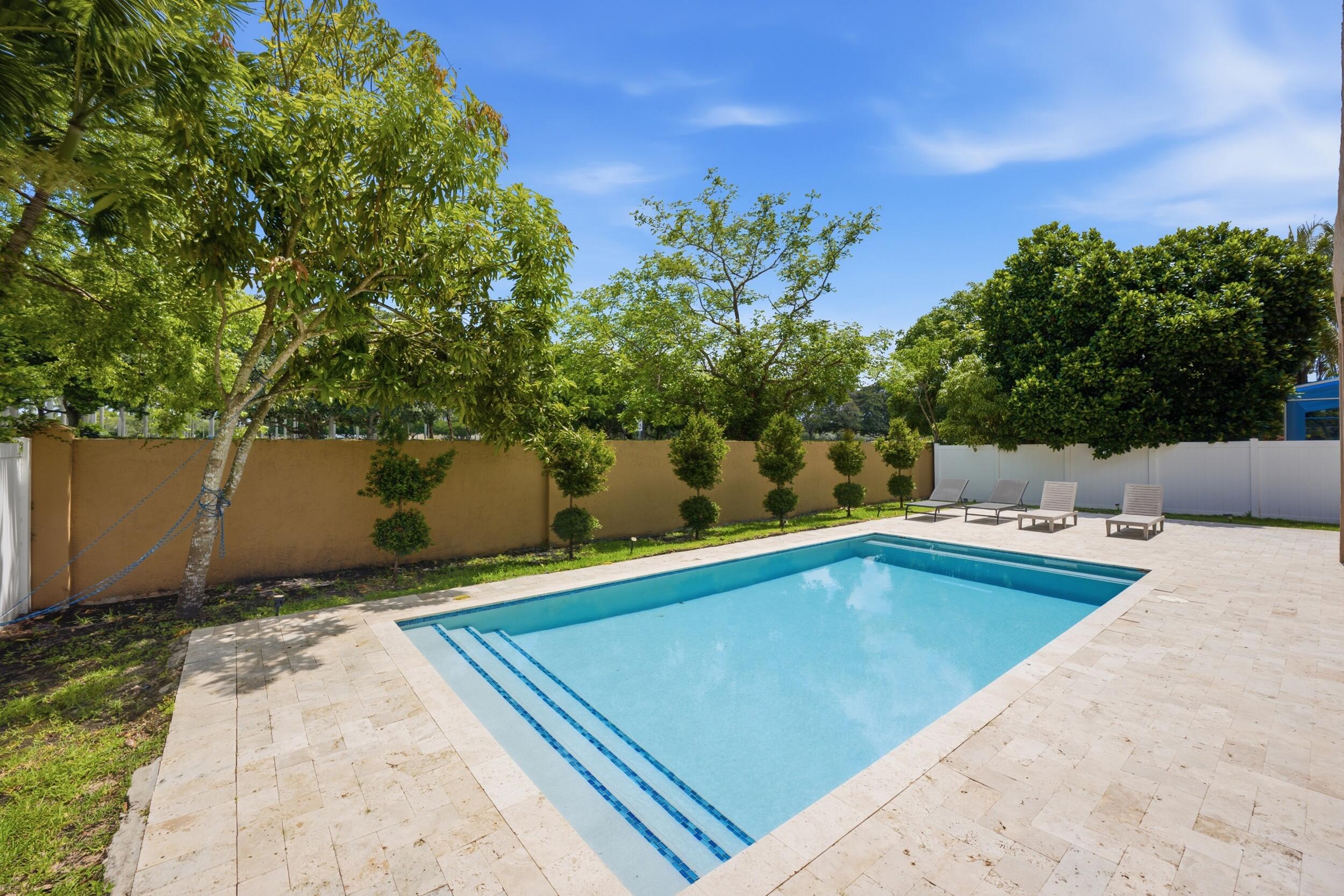 SESSA EIGHT - Residential