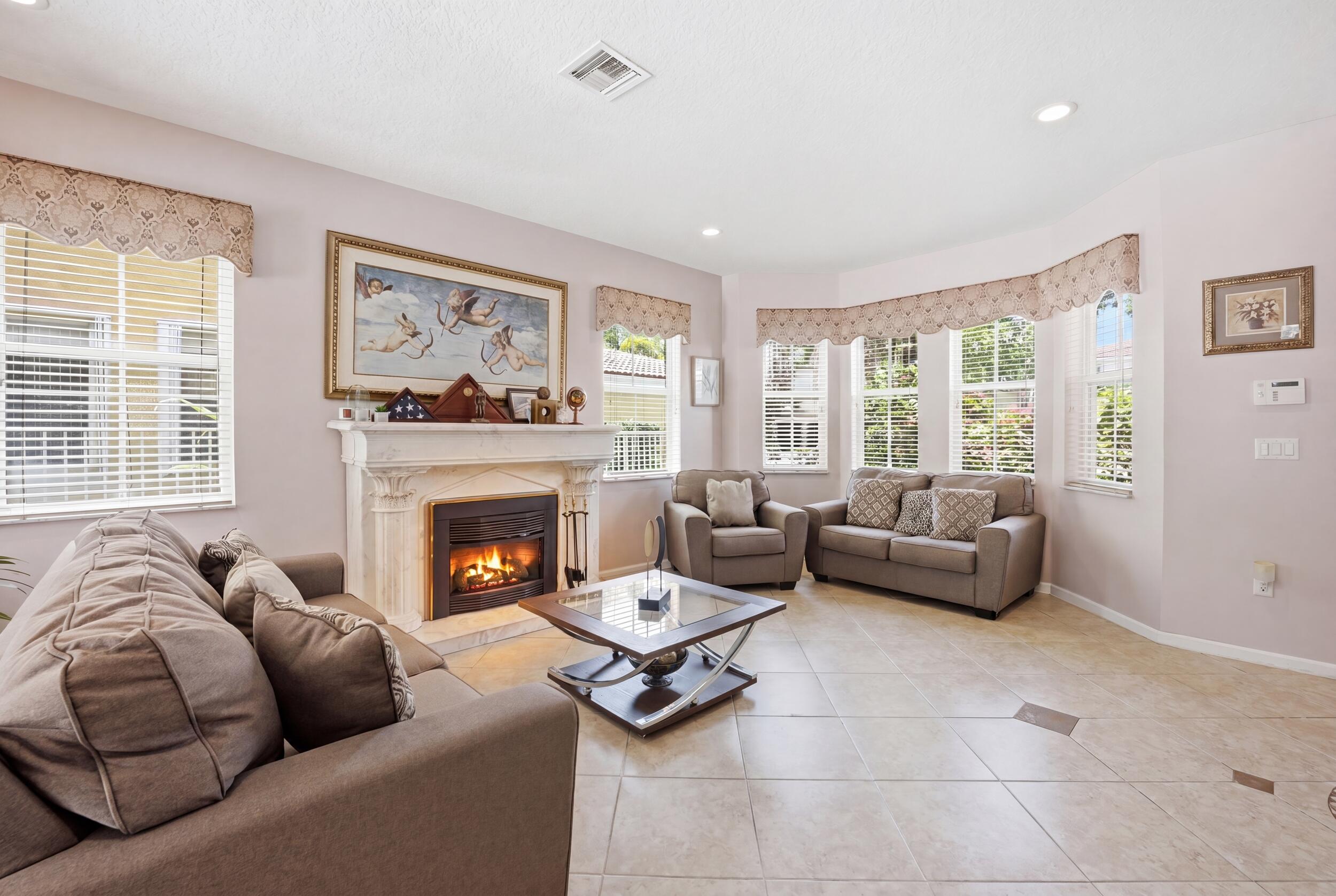 SESSA EIGHT - Residential