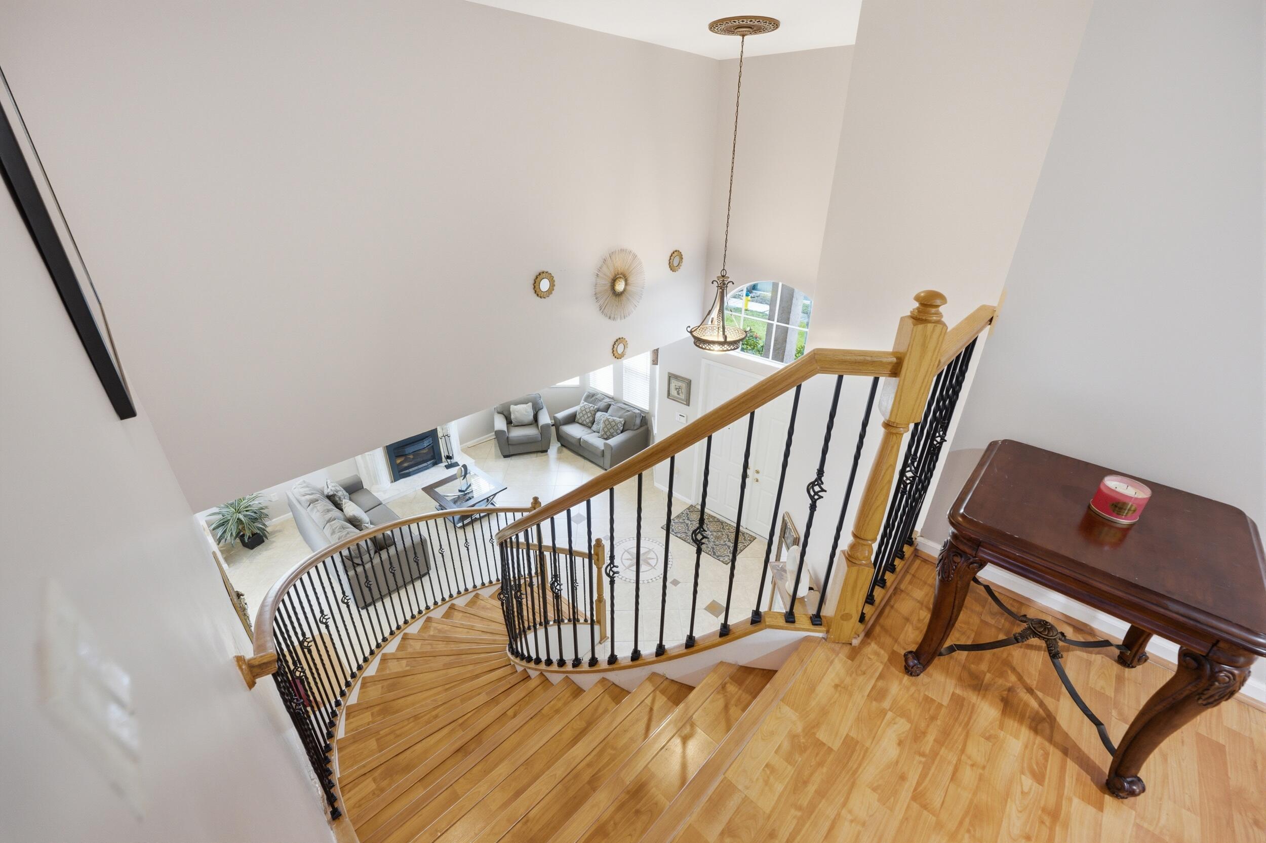 SESSA EIGHT - Residential