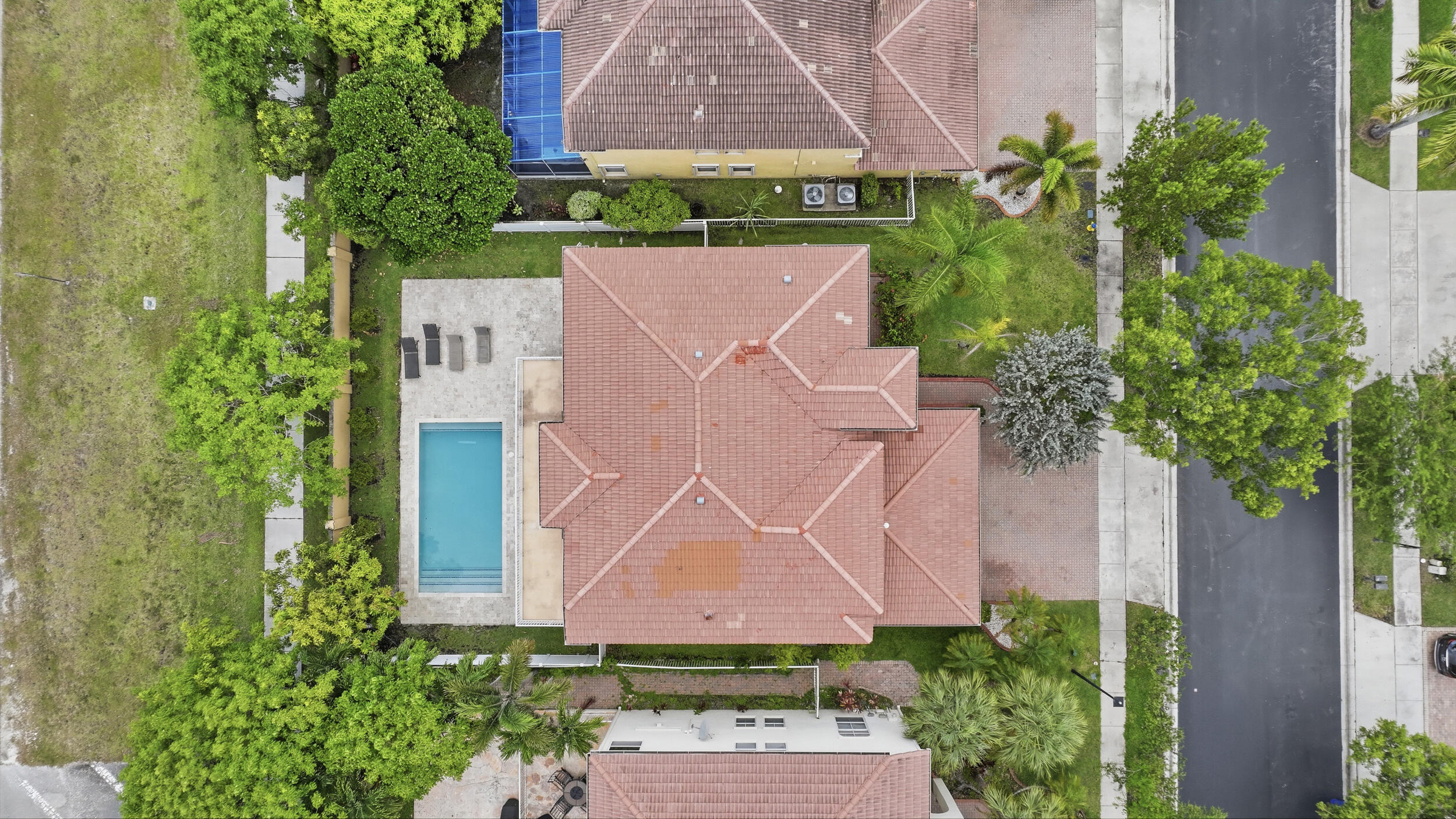 SESSA EIGHT - Residential