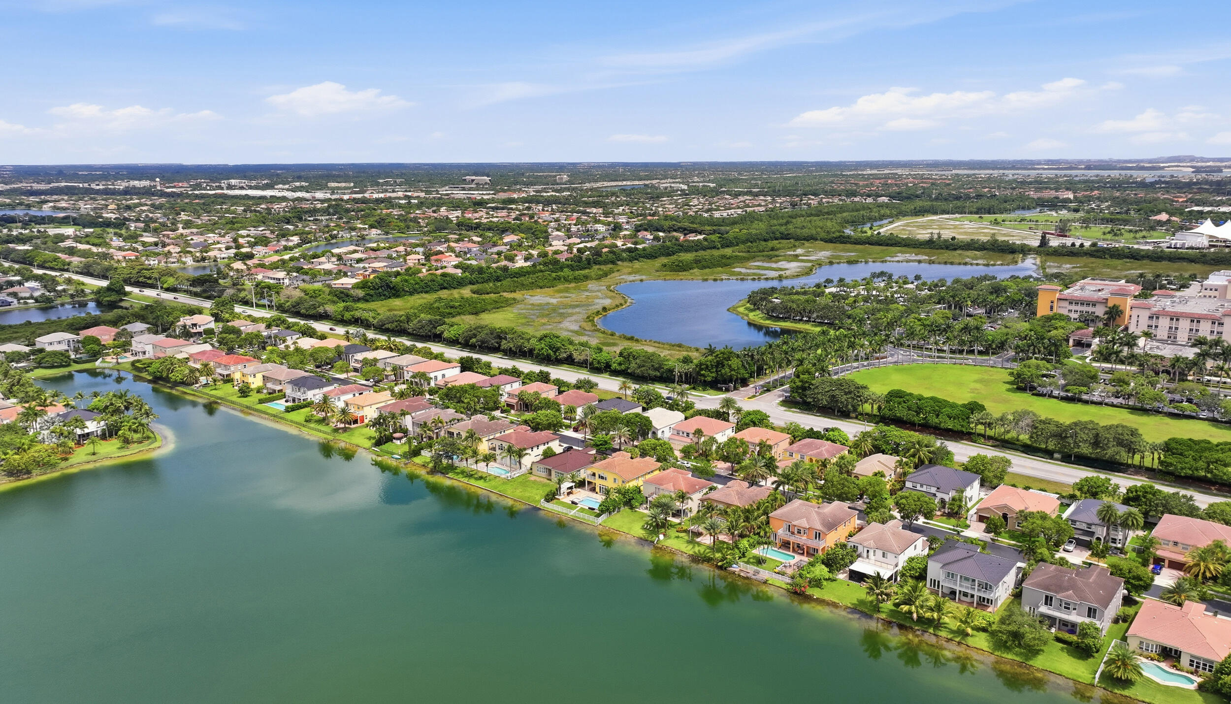 SESSA EIGHT - Residential