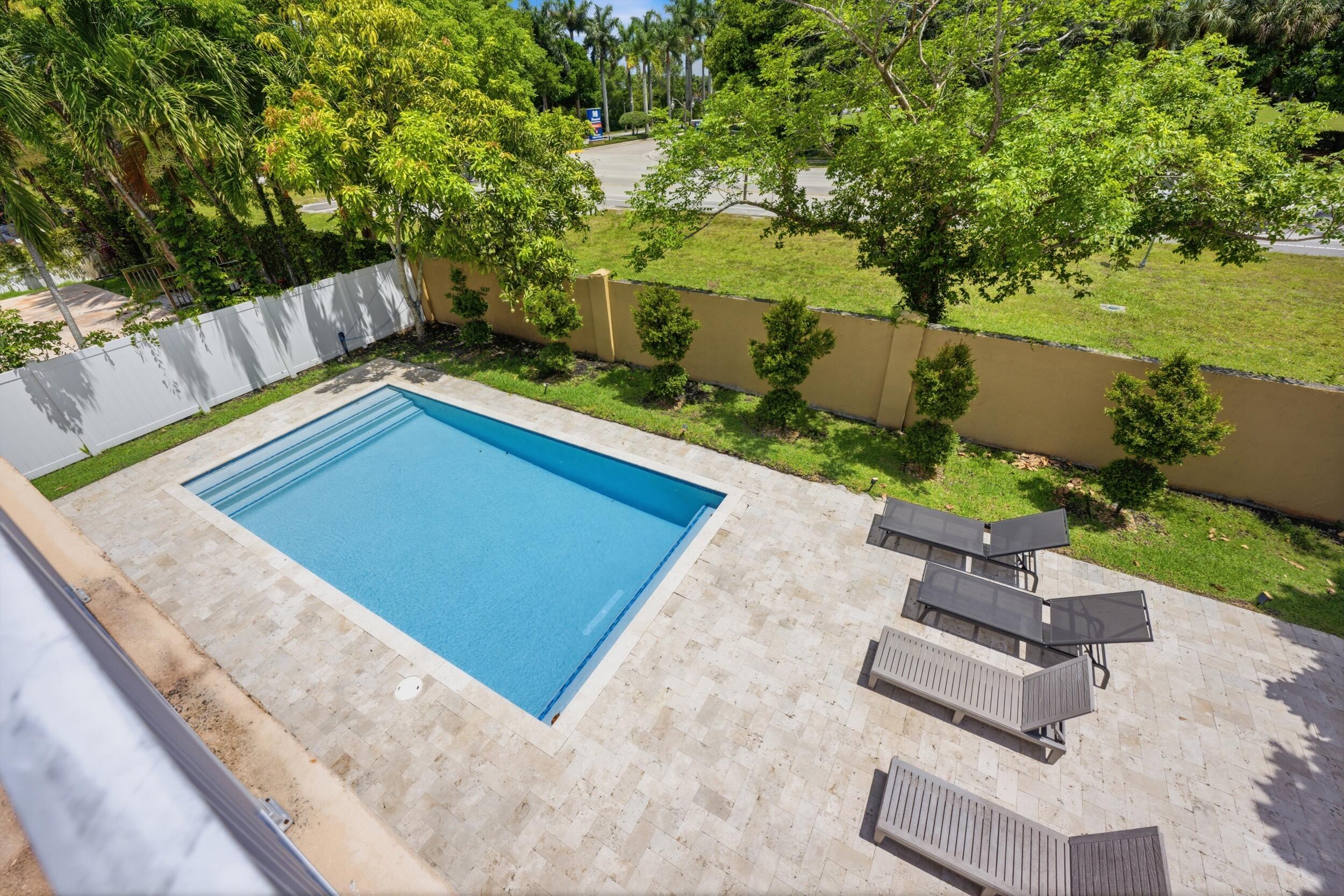 SESSA EIGHT - Residential