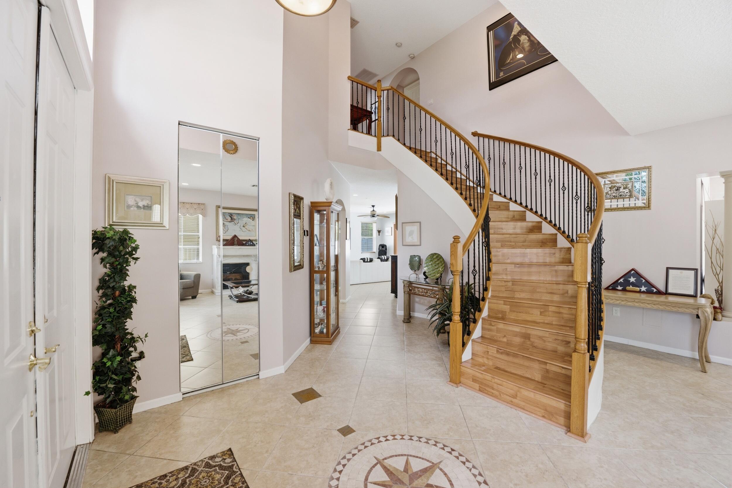 SESSA EIGHT - Residential