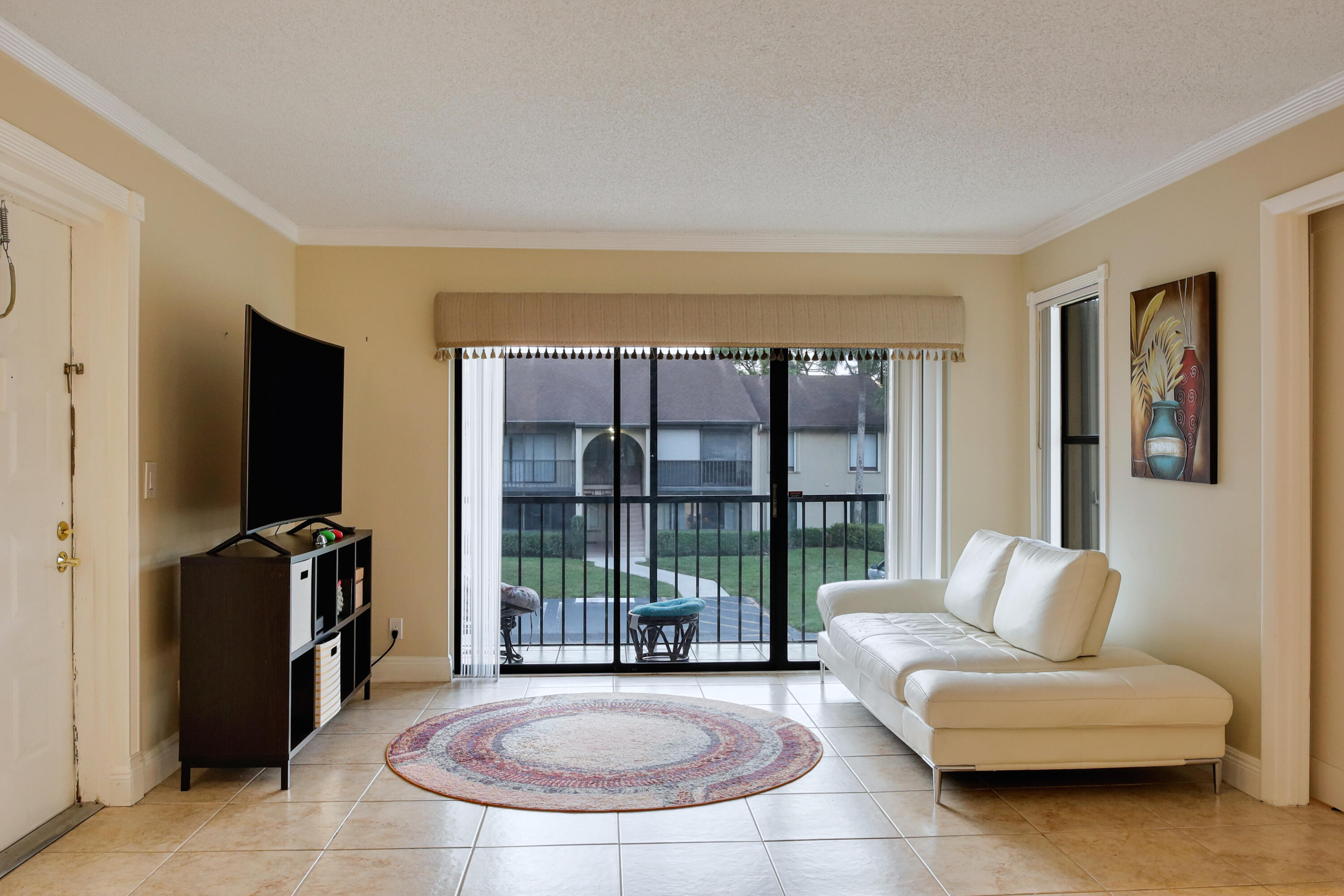 PINE RIDGE NORTH VILLAGE III CONDO - Residential