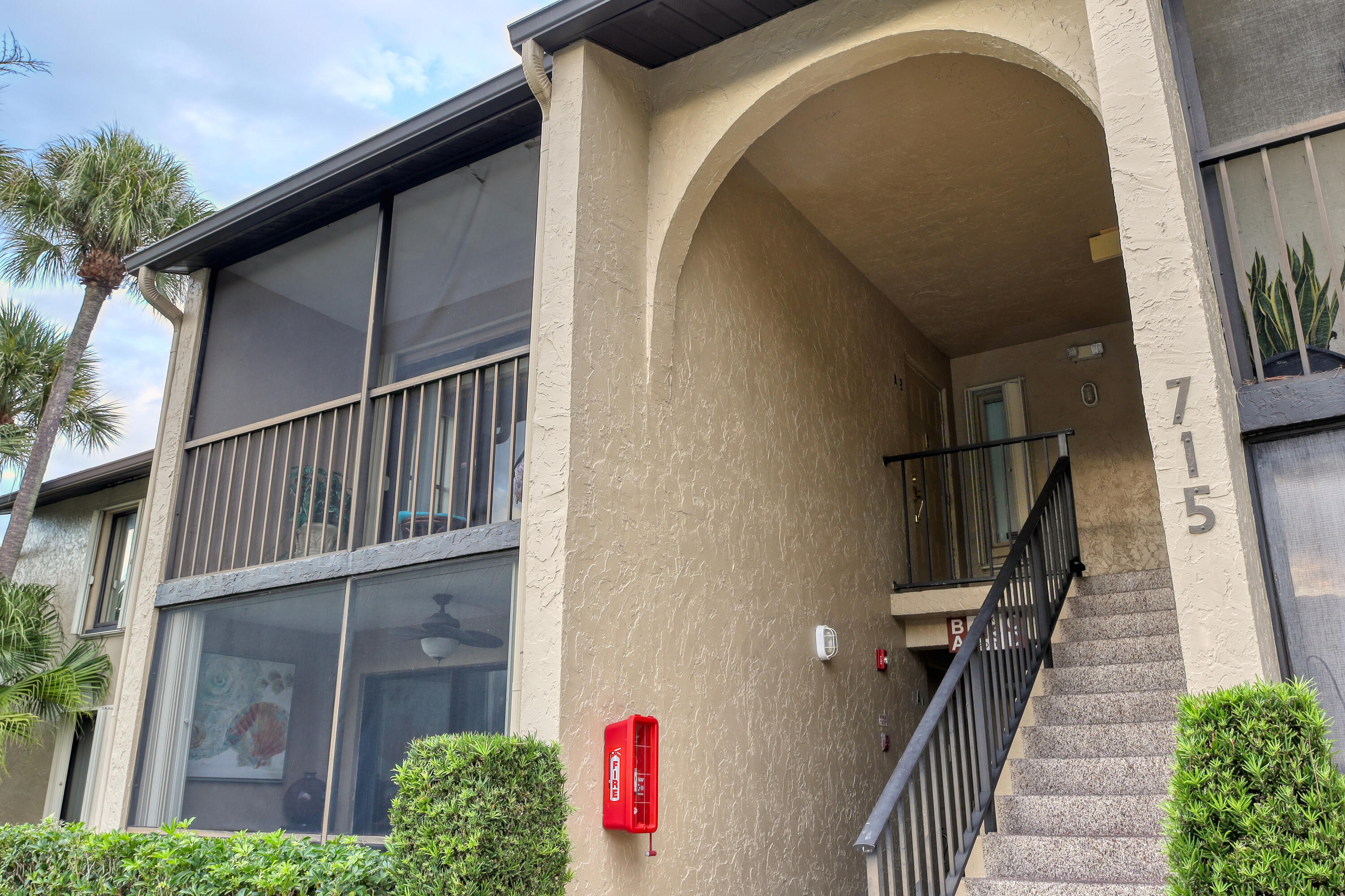 PINE RIDGE NORTH VILLAGE III CONDO - Residential