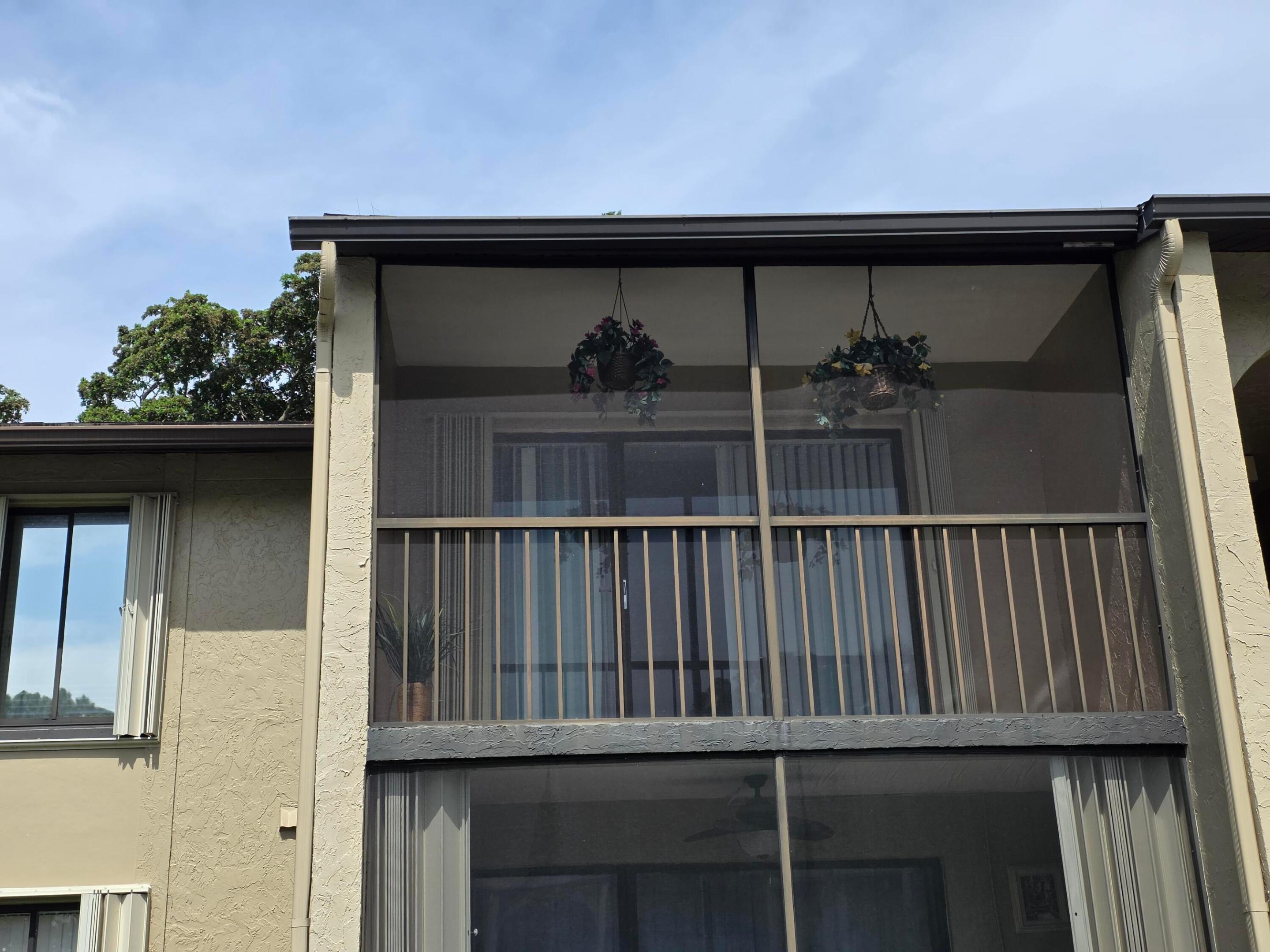 PINE RIDGE NORTH VILLAGE III CONDO - Residential