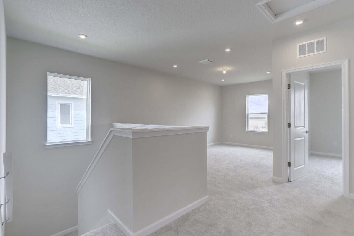 ARDEN PUD POD F EAST - Residential Lease