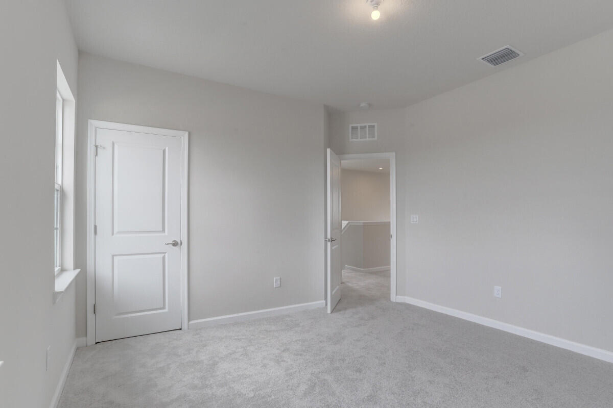 ARDEN PUD POD F EAST - Residential Lease