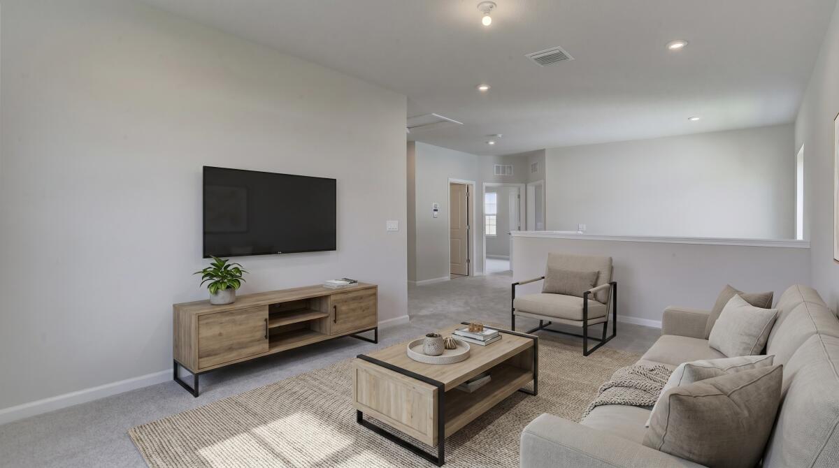 ARDEN PUD POD F EAST - Residential Lease