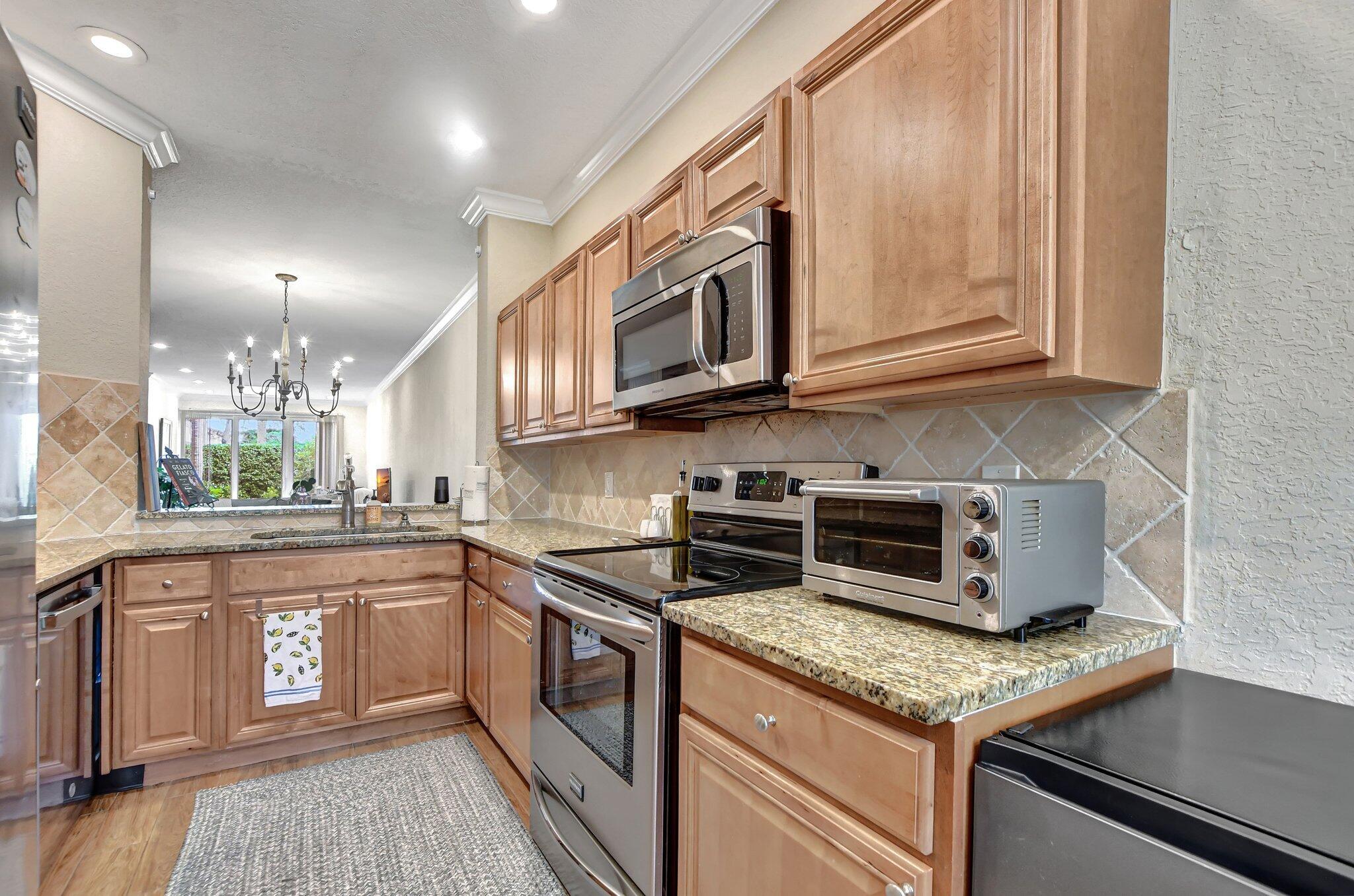 PLUM AT BOCA POINTE CONDOS ONE THRU 15 FILED IN OR - Residential Lease