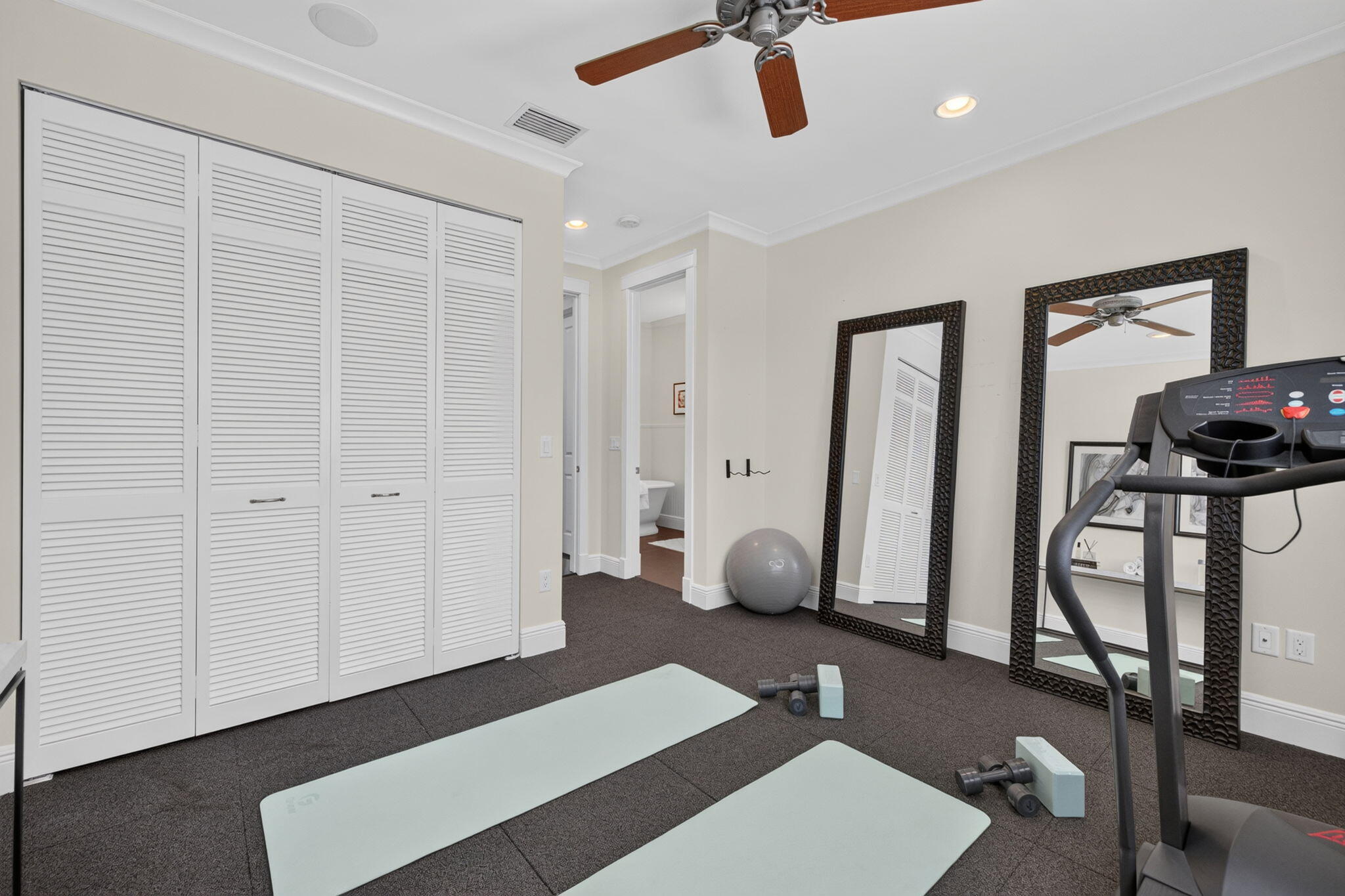 LAUDERDALE HARBORS - Residential