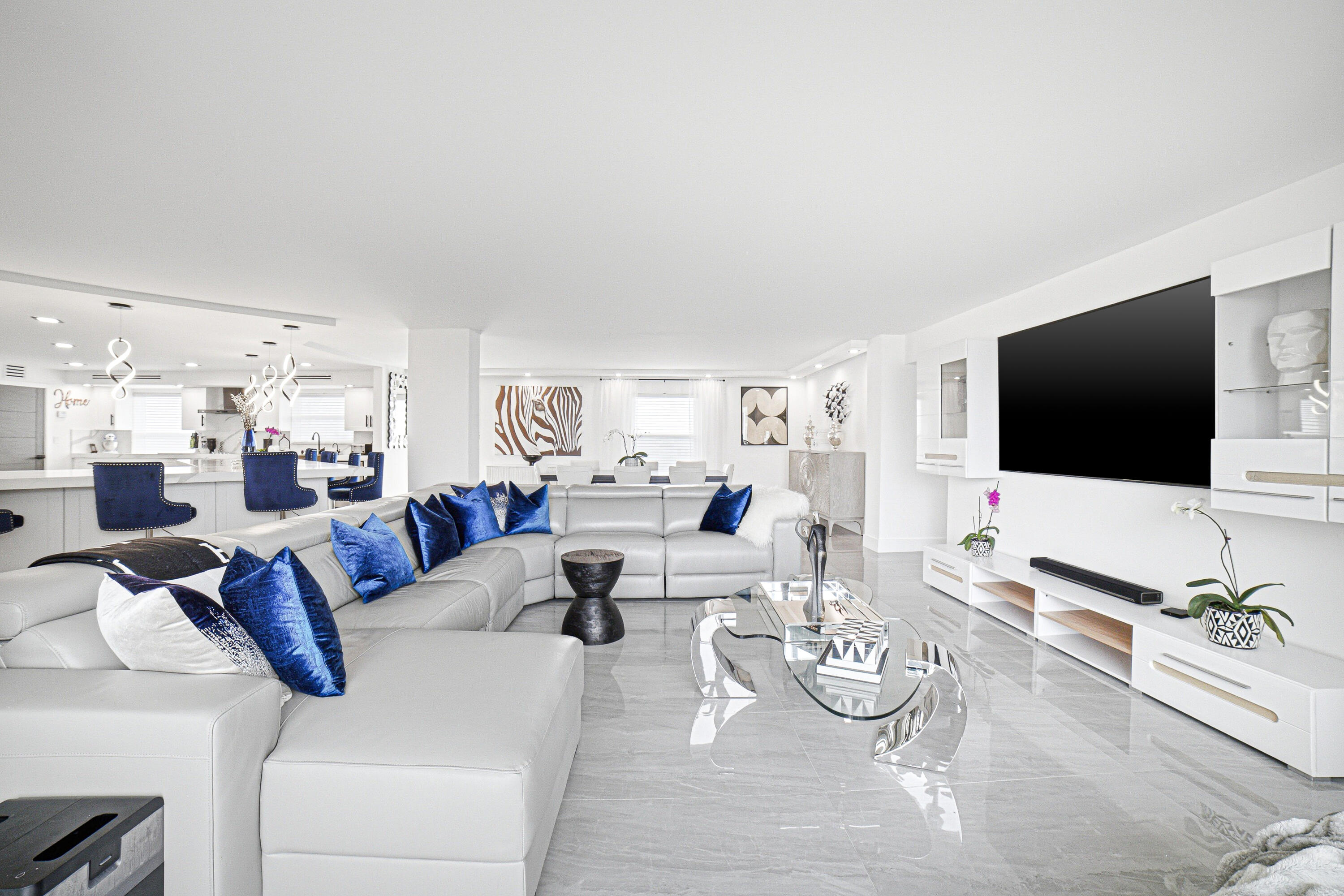 HILLSBORO LANDINGS CONDO NO TWO - Residential