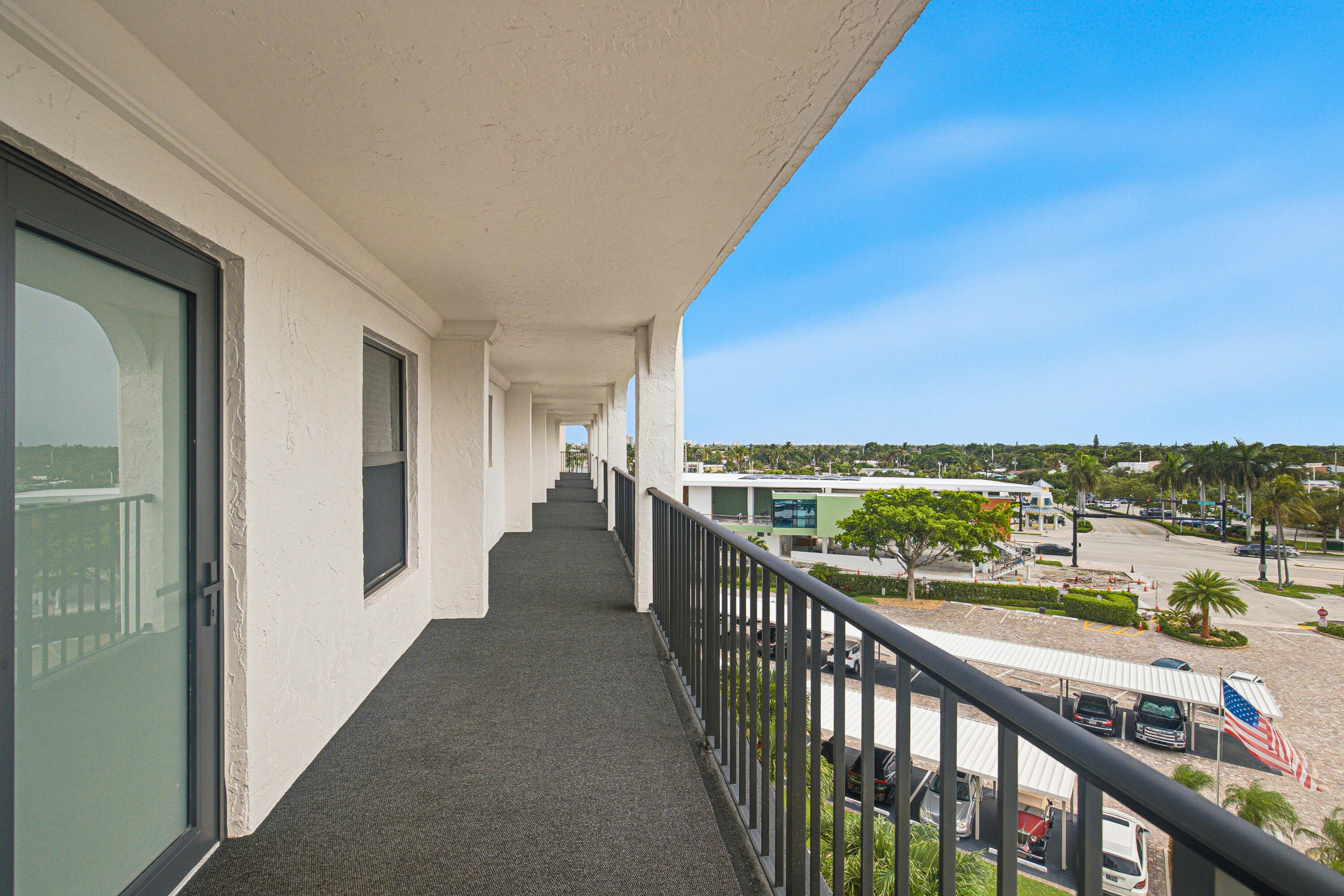HILLSBORO LANDINGS CONDO NO TWO - Residential