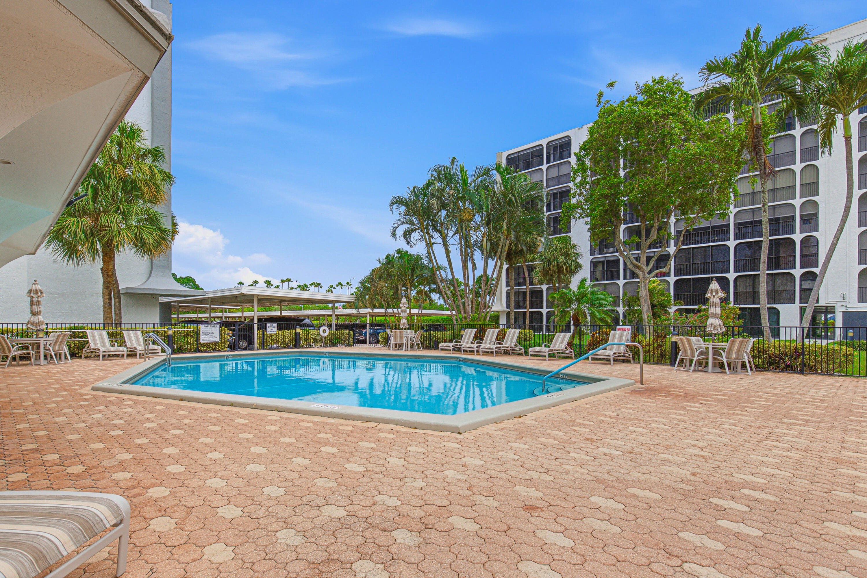 HILLSBORO LANDINGS CONDO NO TWO - Residential