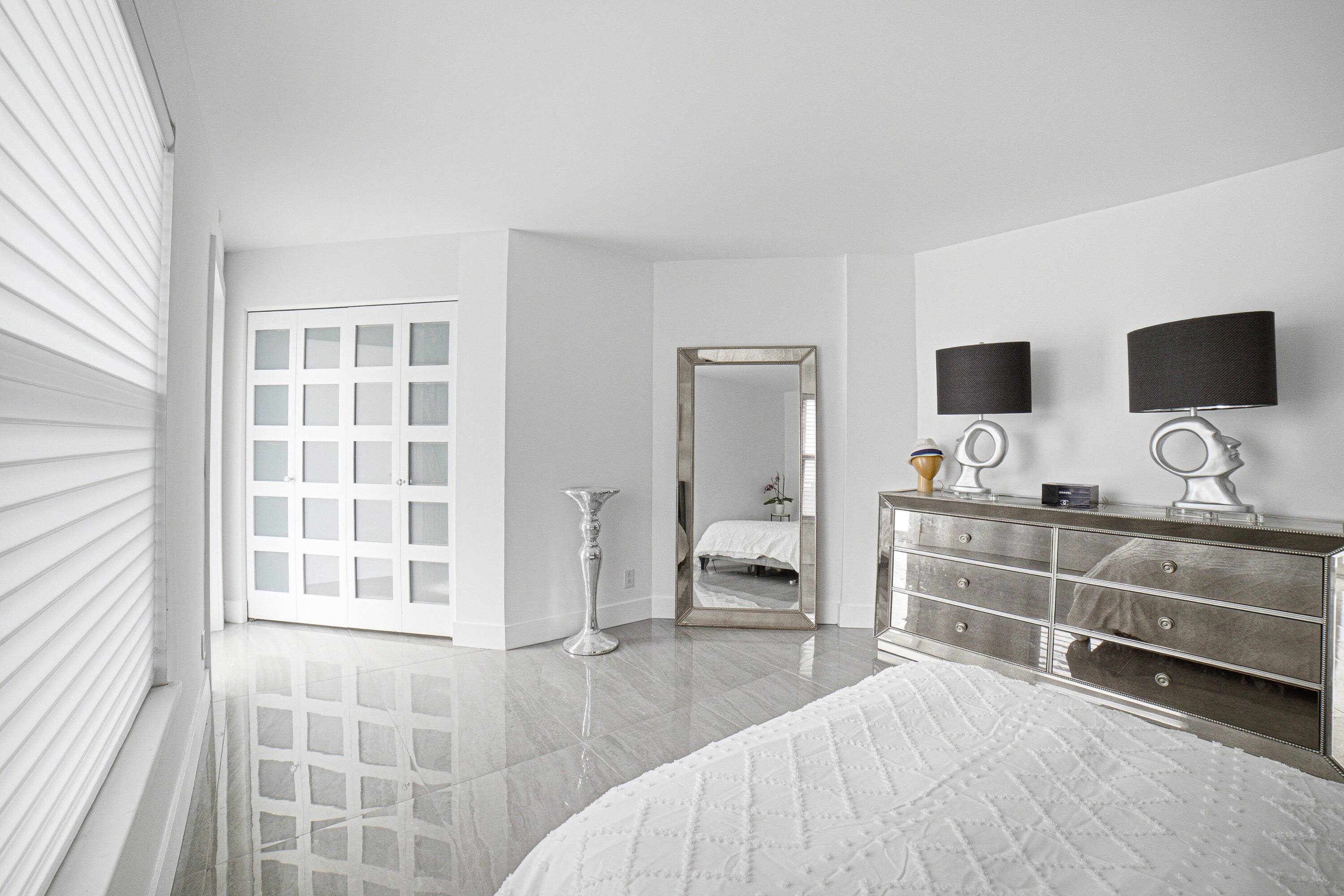 HILLSBORO LANDINGS CONDO NO TWO - Residential