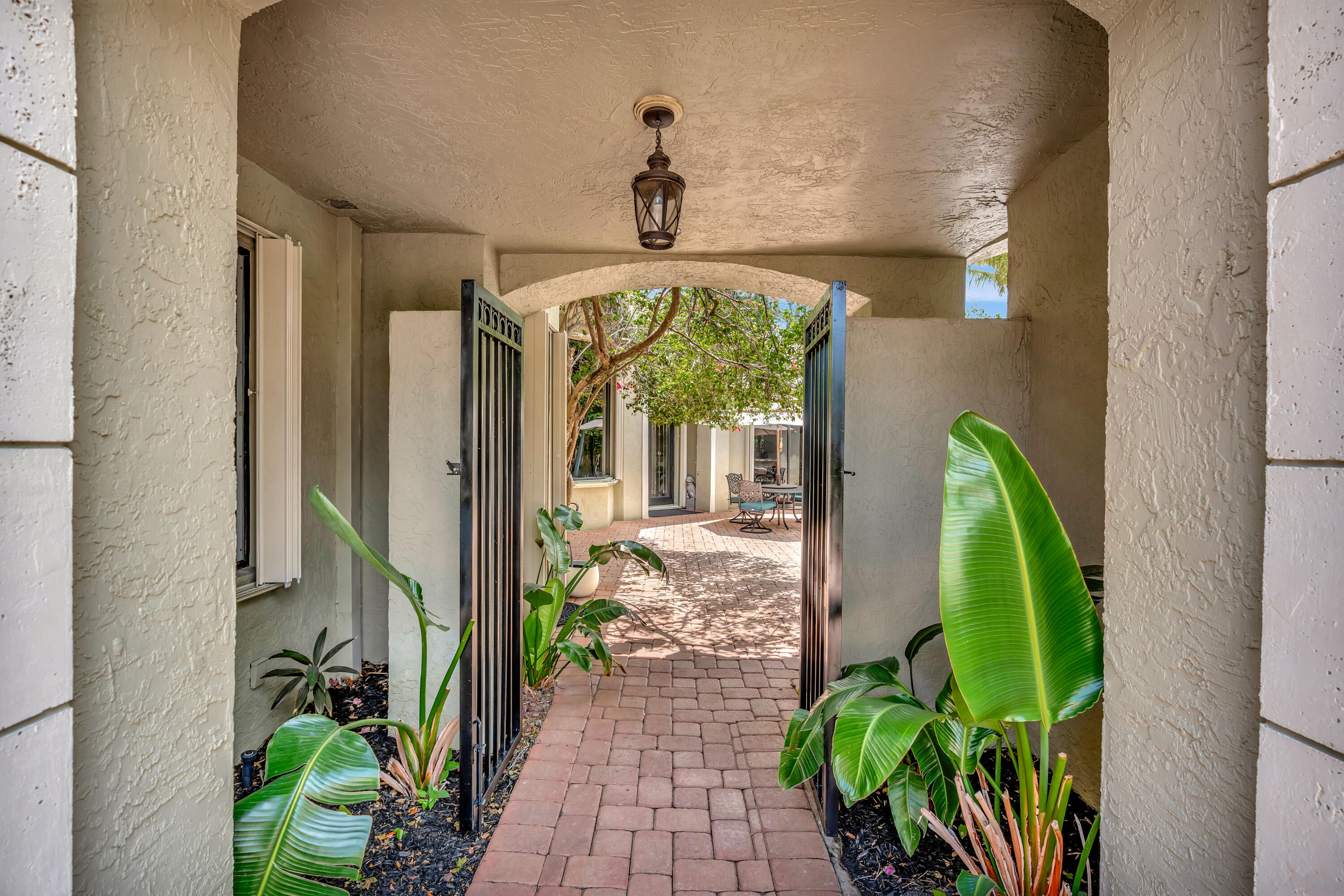 WATERS EDGE EST - Residential