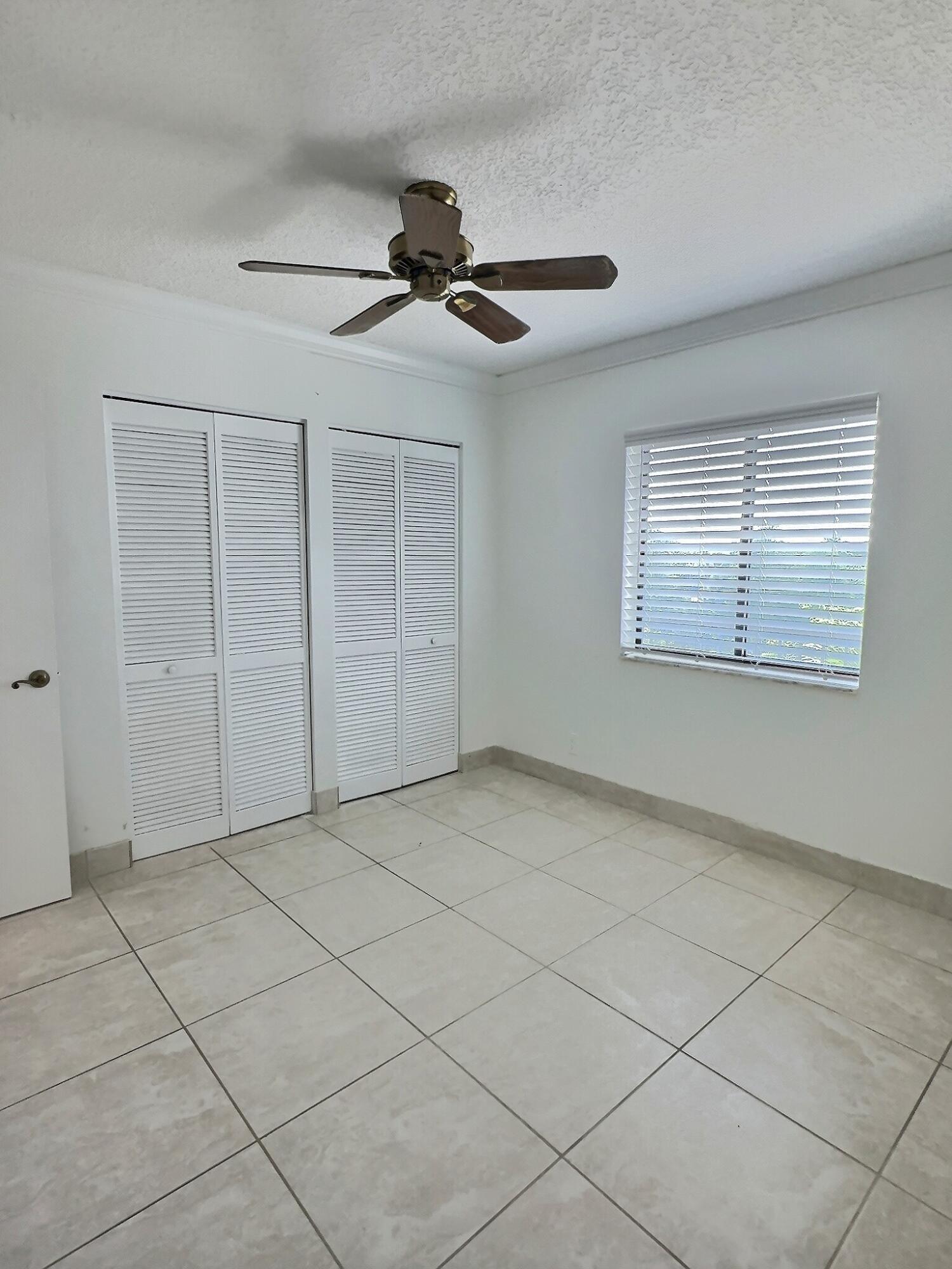 LANDS OF THE PRESIDENT CONDO 8 - Residential Lease