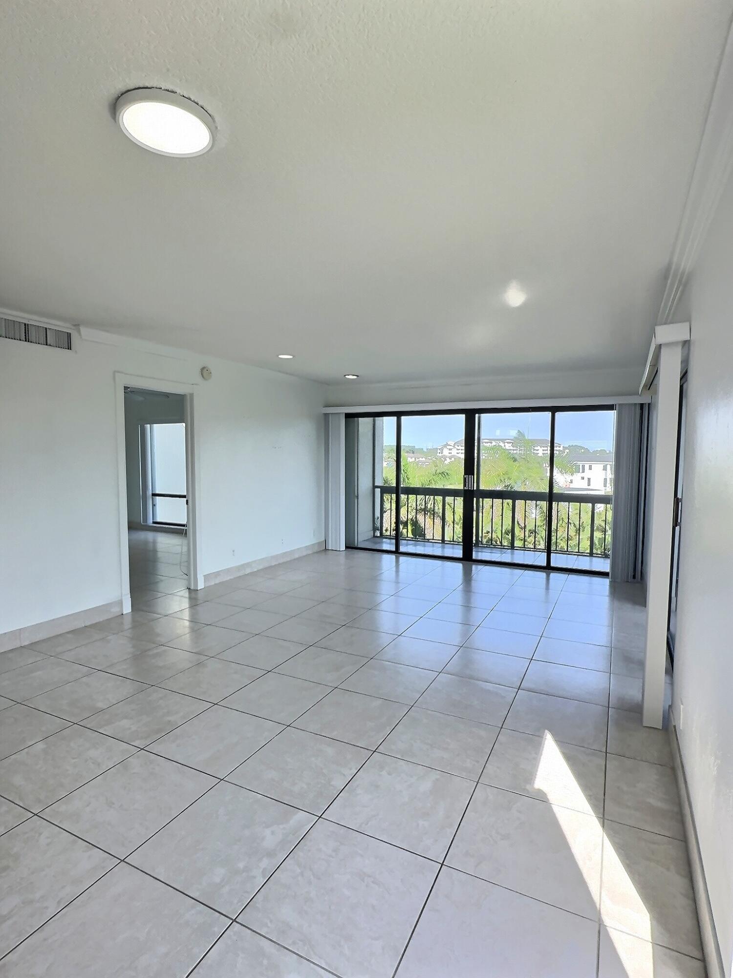 LANDS OF THE PRESIDENT CONDO 8 - Residential Lease