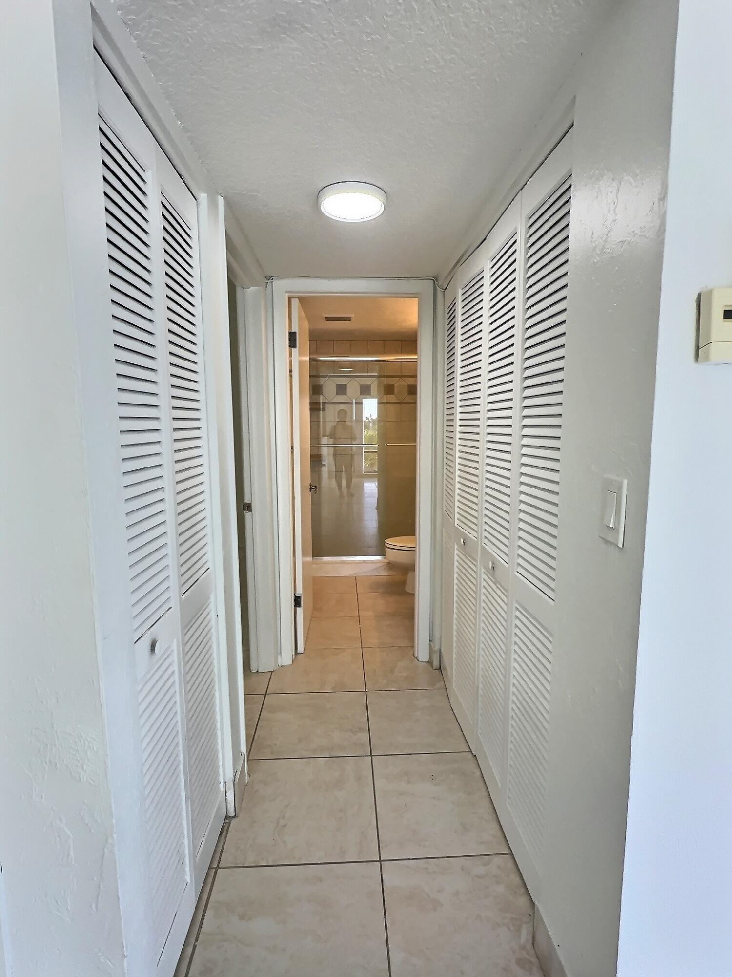 LANDS OF THE PRESIDENT CONDO 8 - Residential Lease