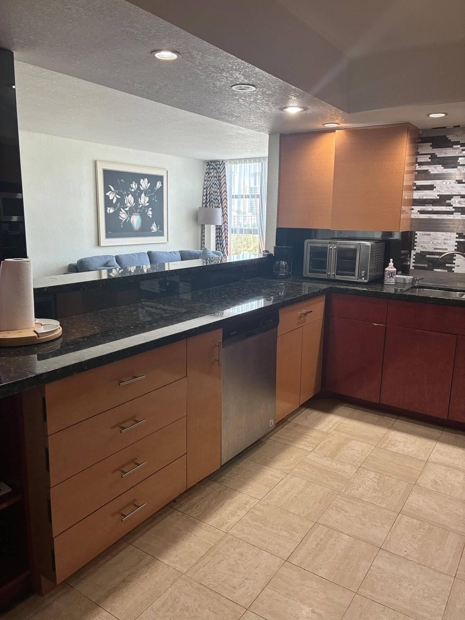 TOWERS OF OCEANVIEW EAST - Residential Lease