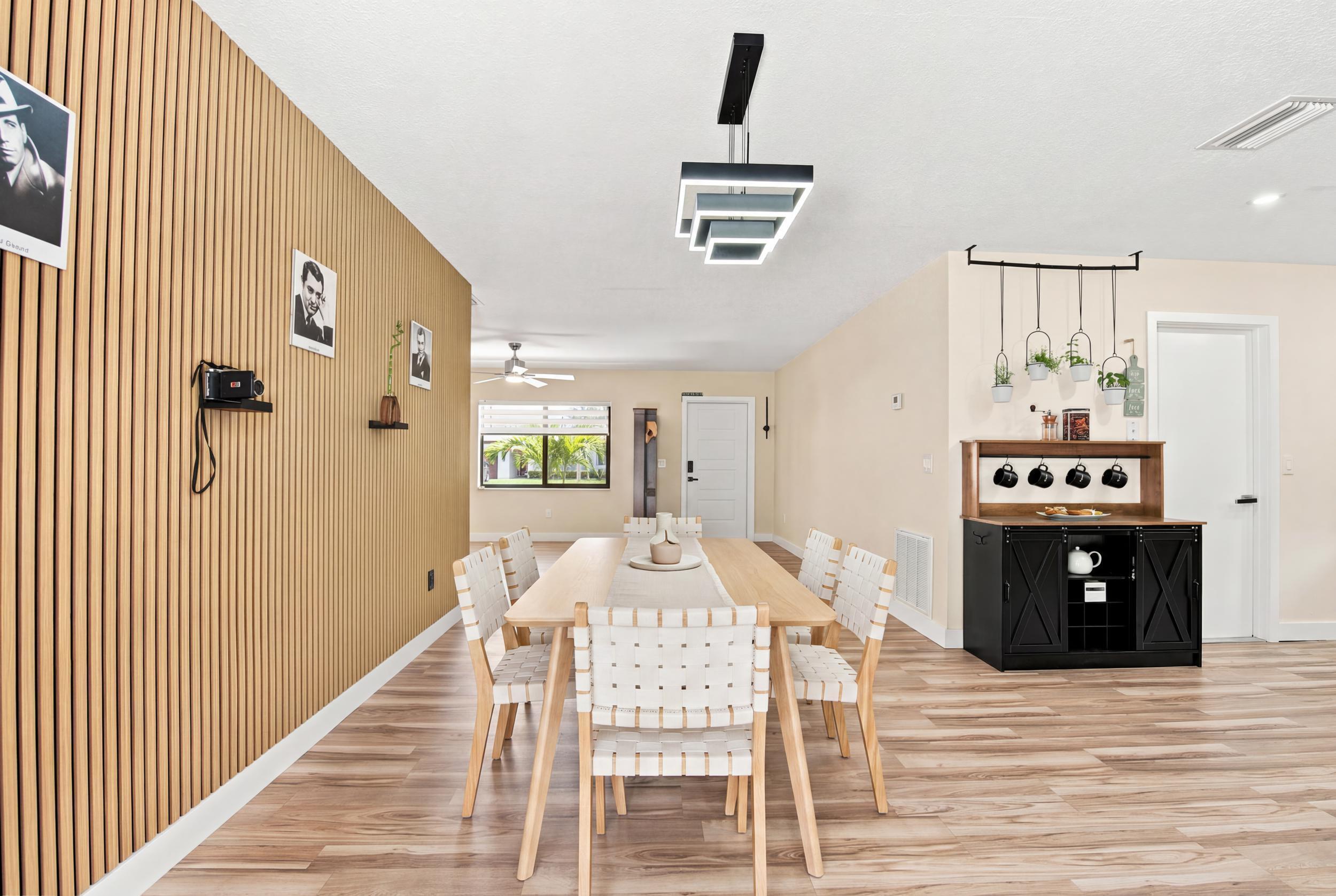 HOLIDAY CITY AT BOCA RATON SEC 9 - Residential