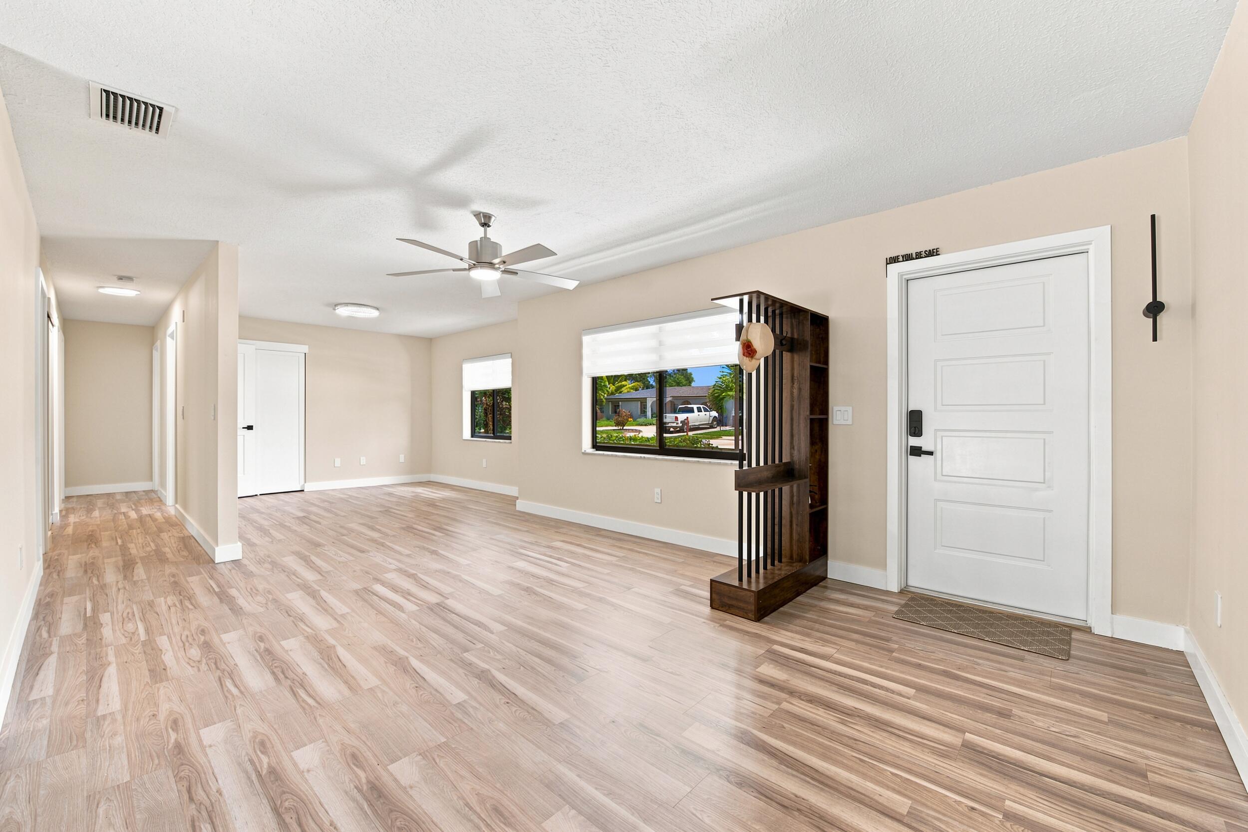 HOLIDAY CITY AT BOCA RATON SEC 9 - Residential