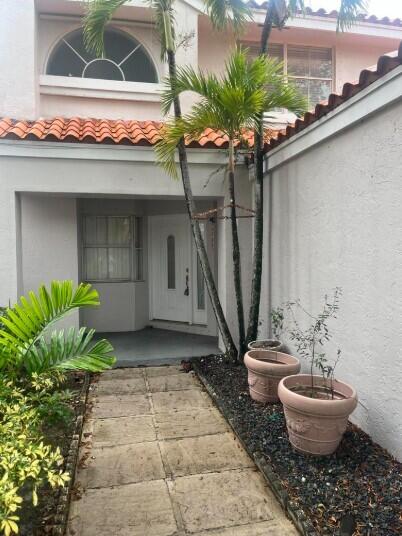 EMERALD POINTE - Residential Lease