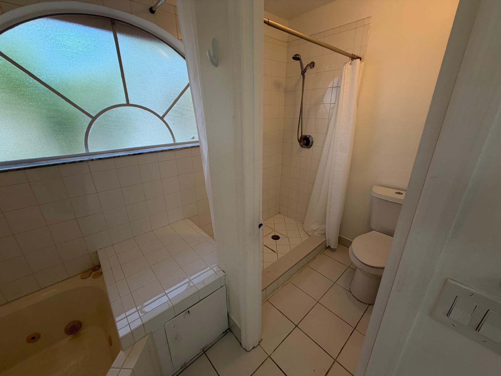 EMERALD POINTE - Residential Lease