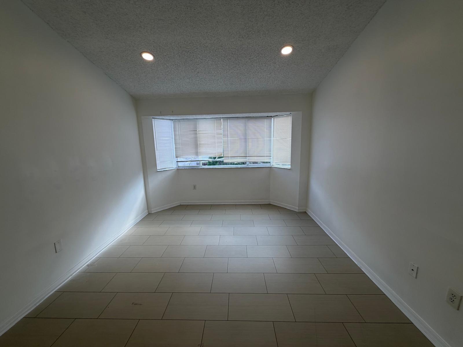 EMERALD POINTE - Residential Lease