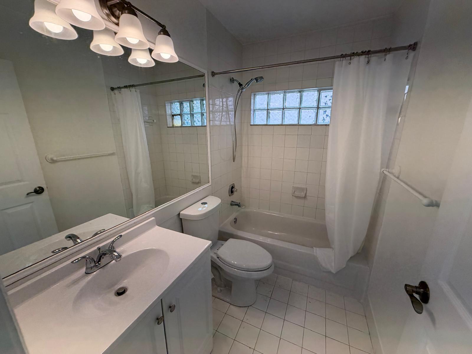 EMERALD POINTE - Residential Lease