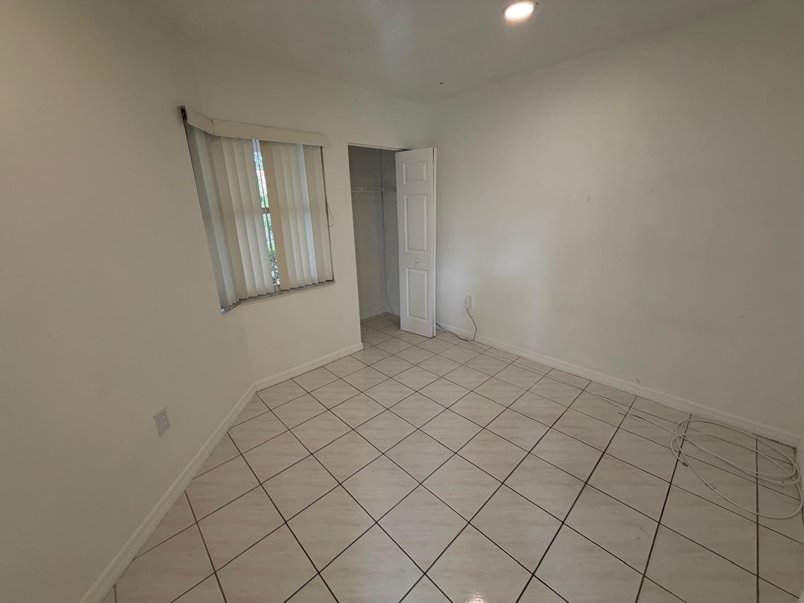 EMERALD POINTE - Residential Lease