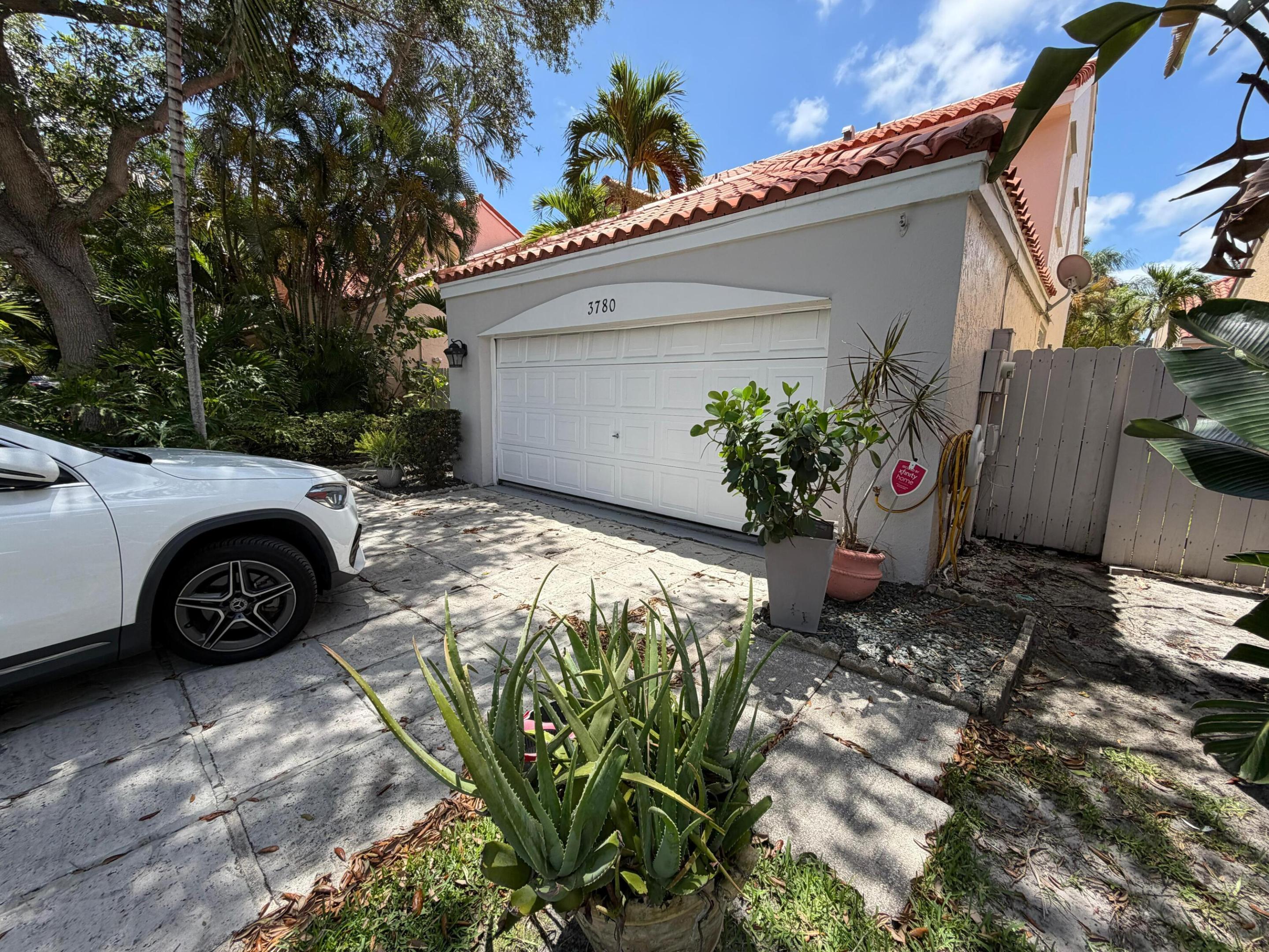 EMERALD POINTE - Residential Lease