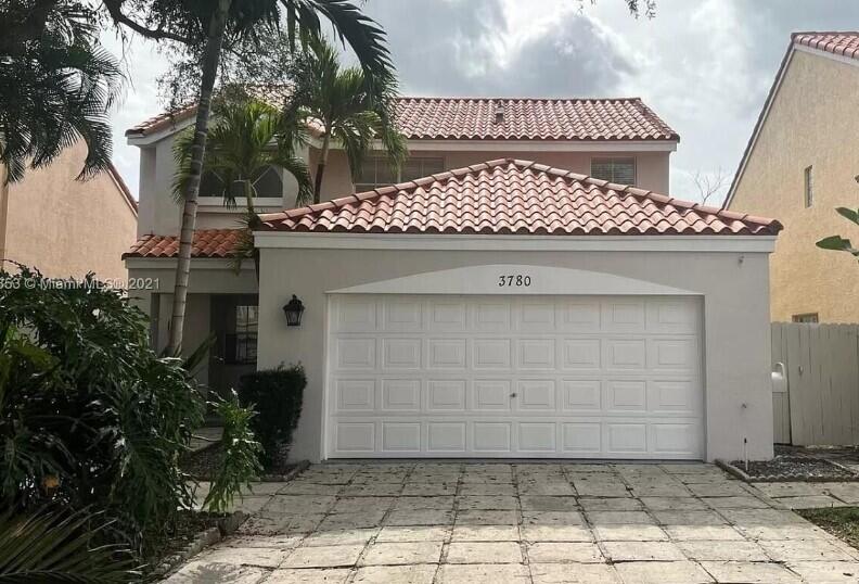EMERALD POINTE - Residential Lease