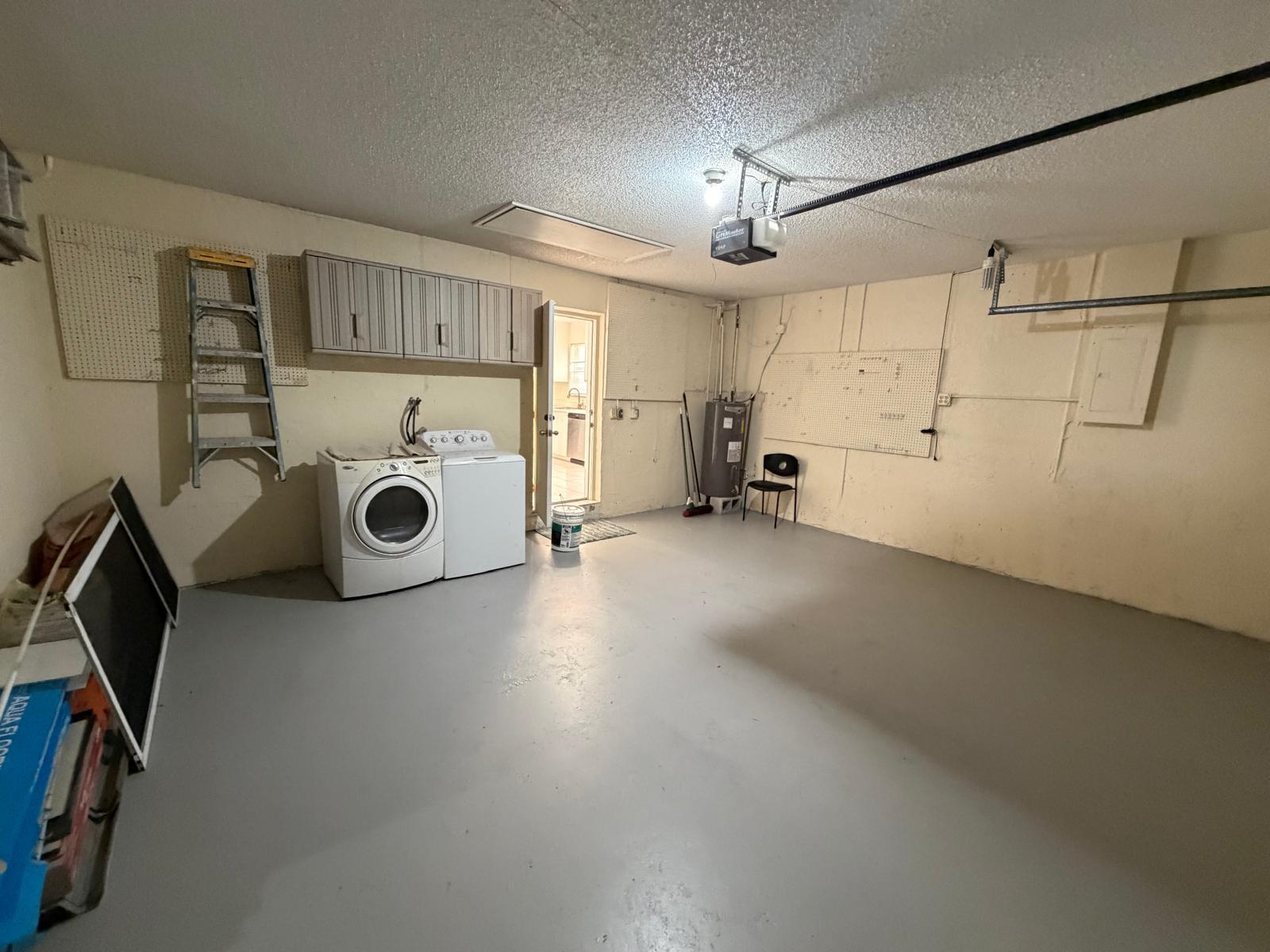 EMERALD POINTE - Residential Lease