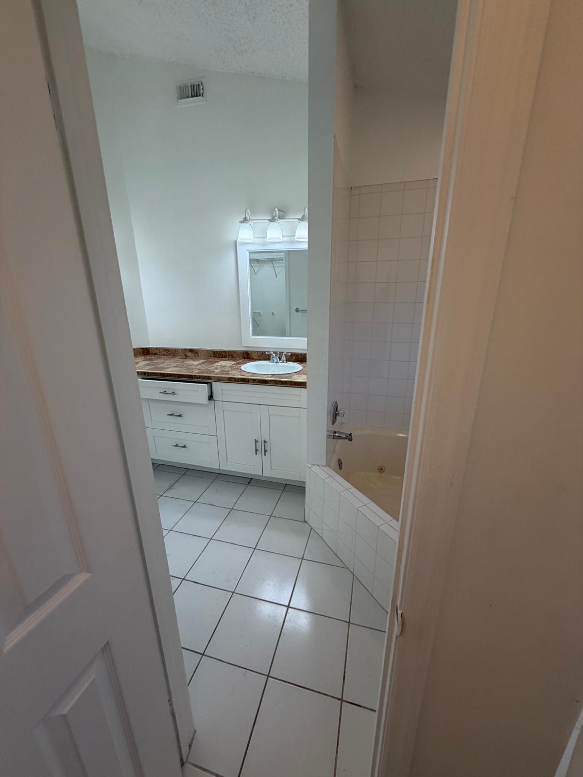 EMERALD POINTE - Residential Lease