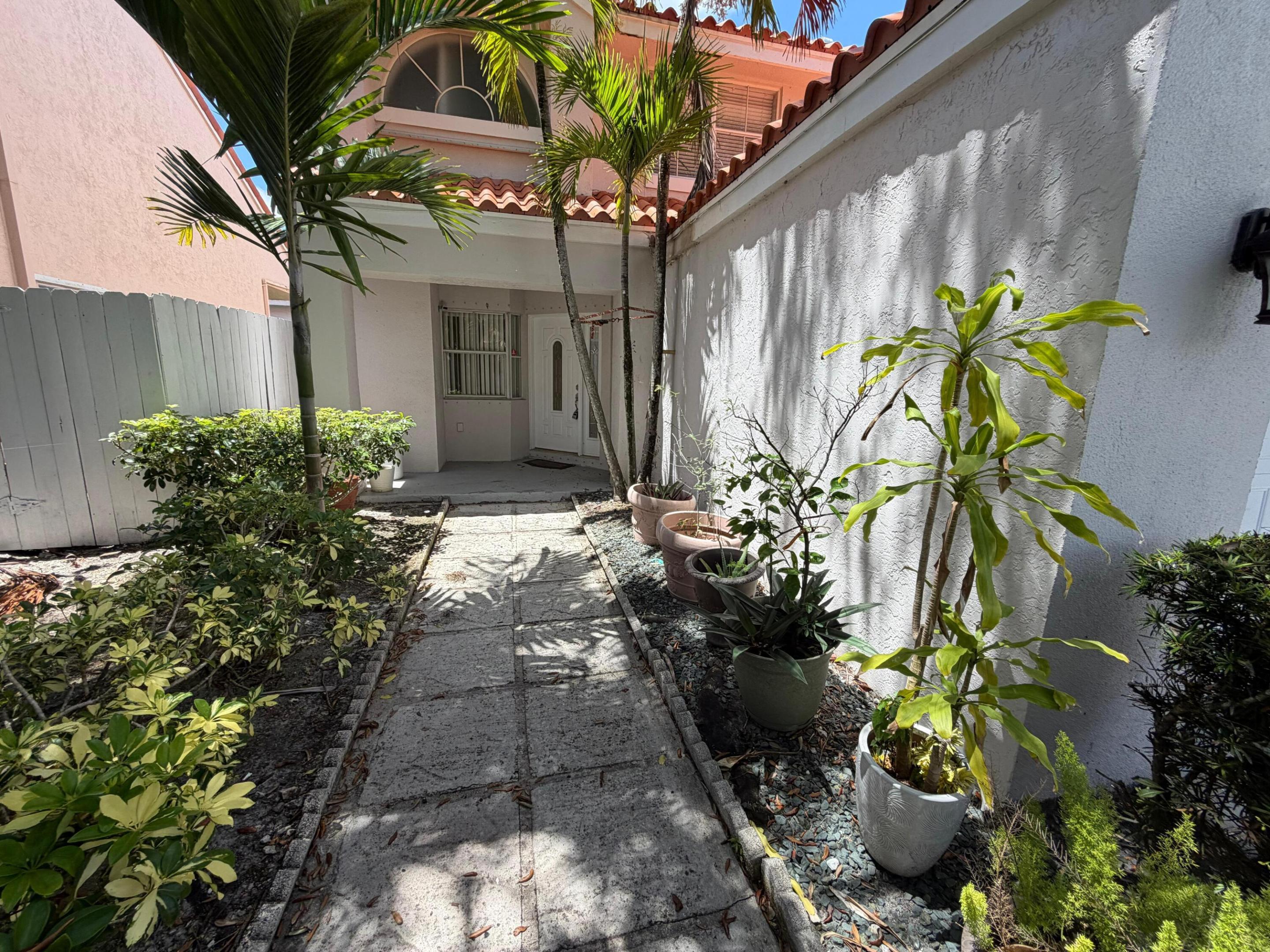 EMERALD POINTE - Residential Lease