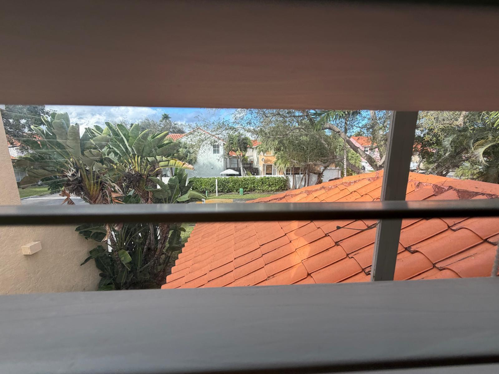 EMERALD POINTE - Residential Lease