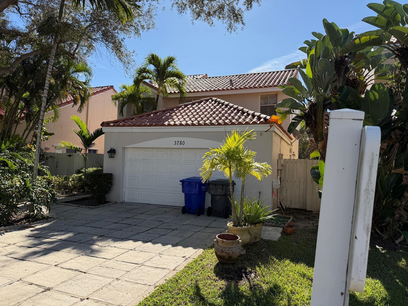 EMERALD POINTE - Residential Lease