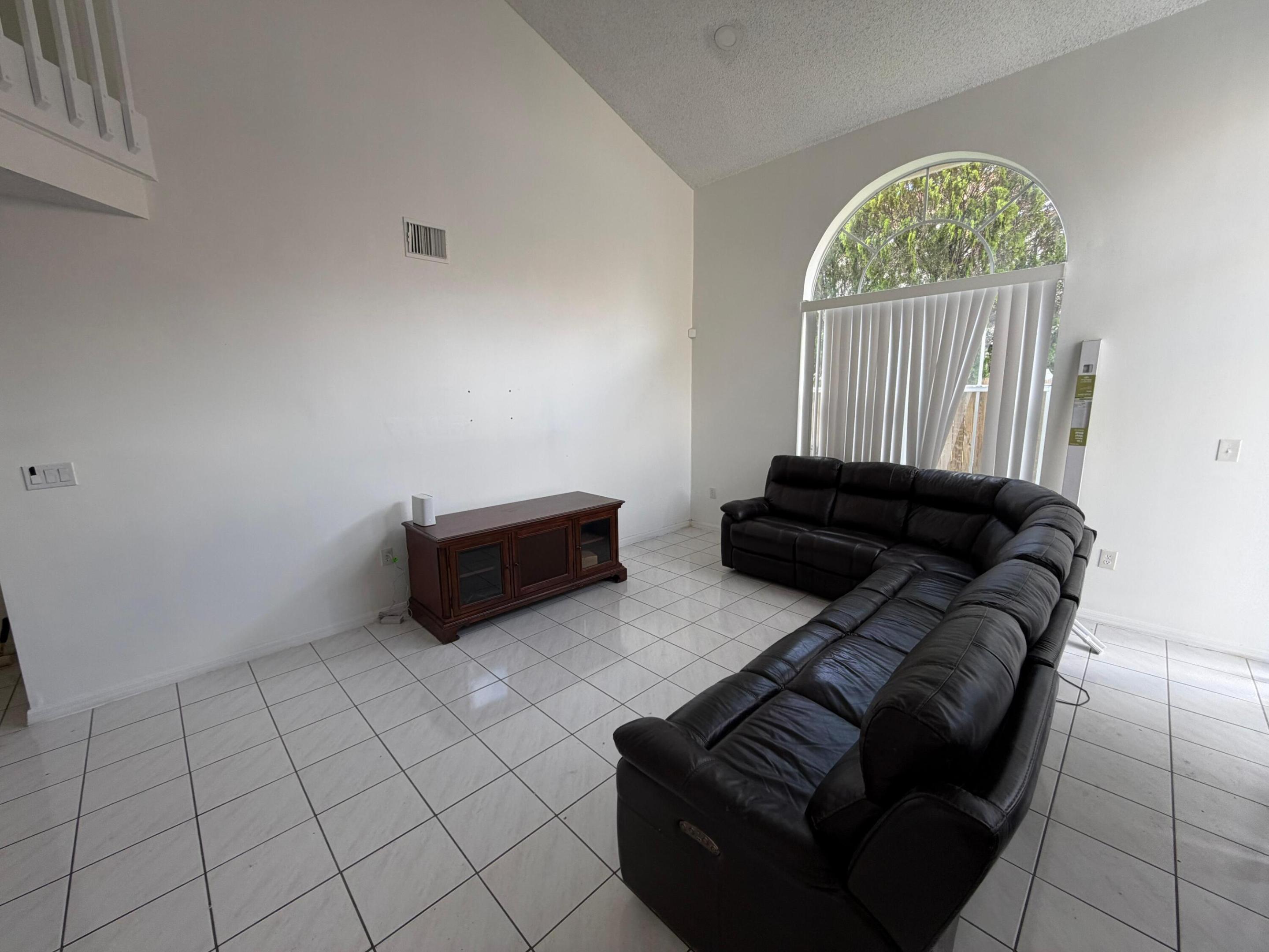 EMERALD POINTE - Residential Lease