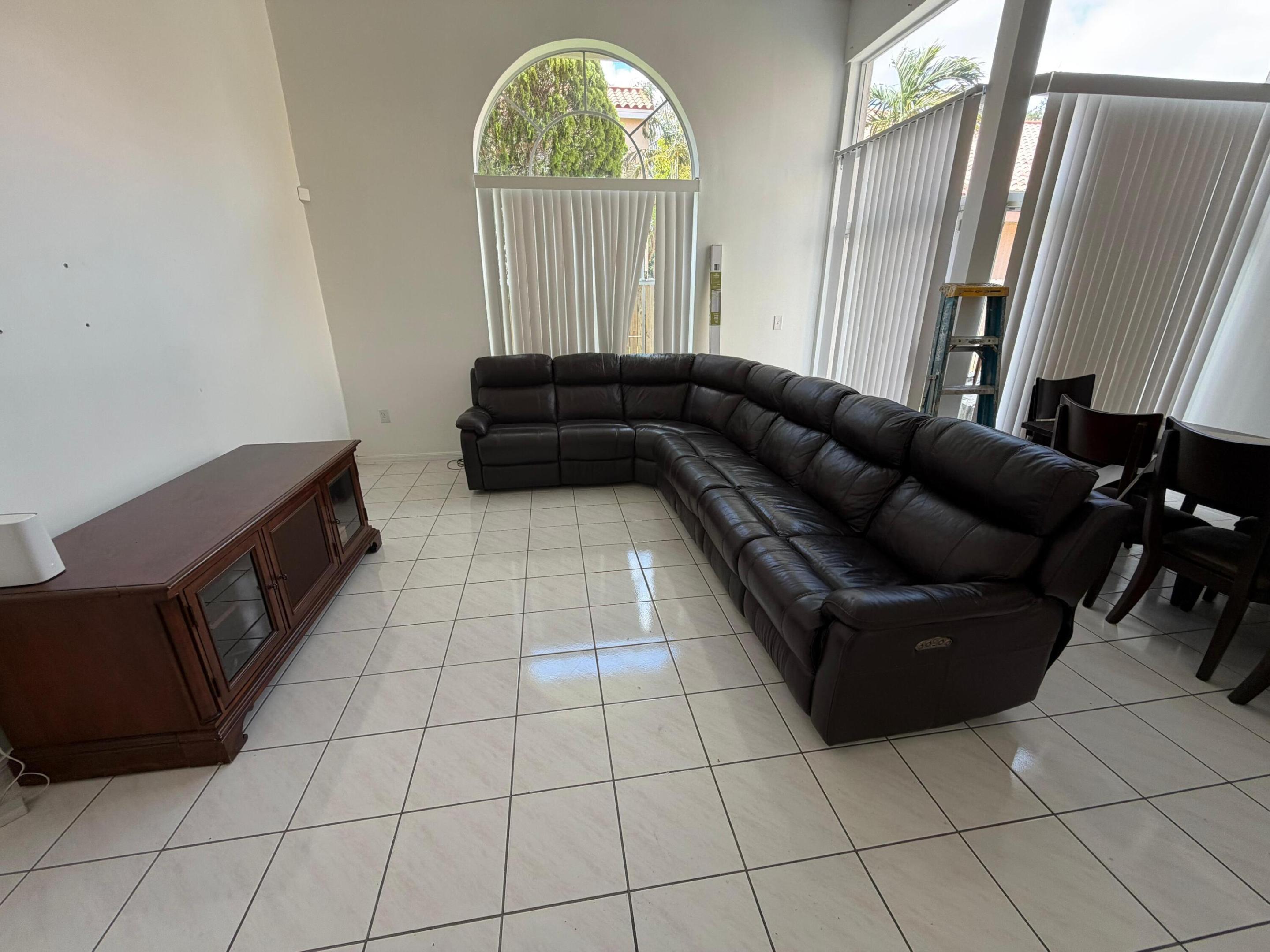 EMERALD POINTE - Residential Lease