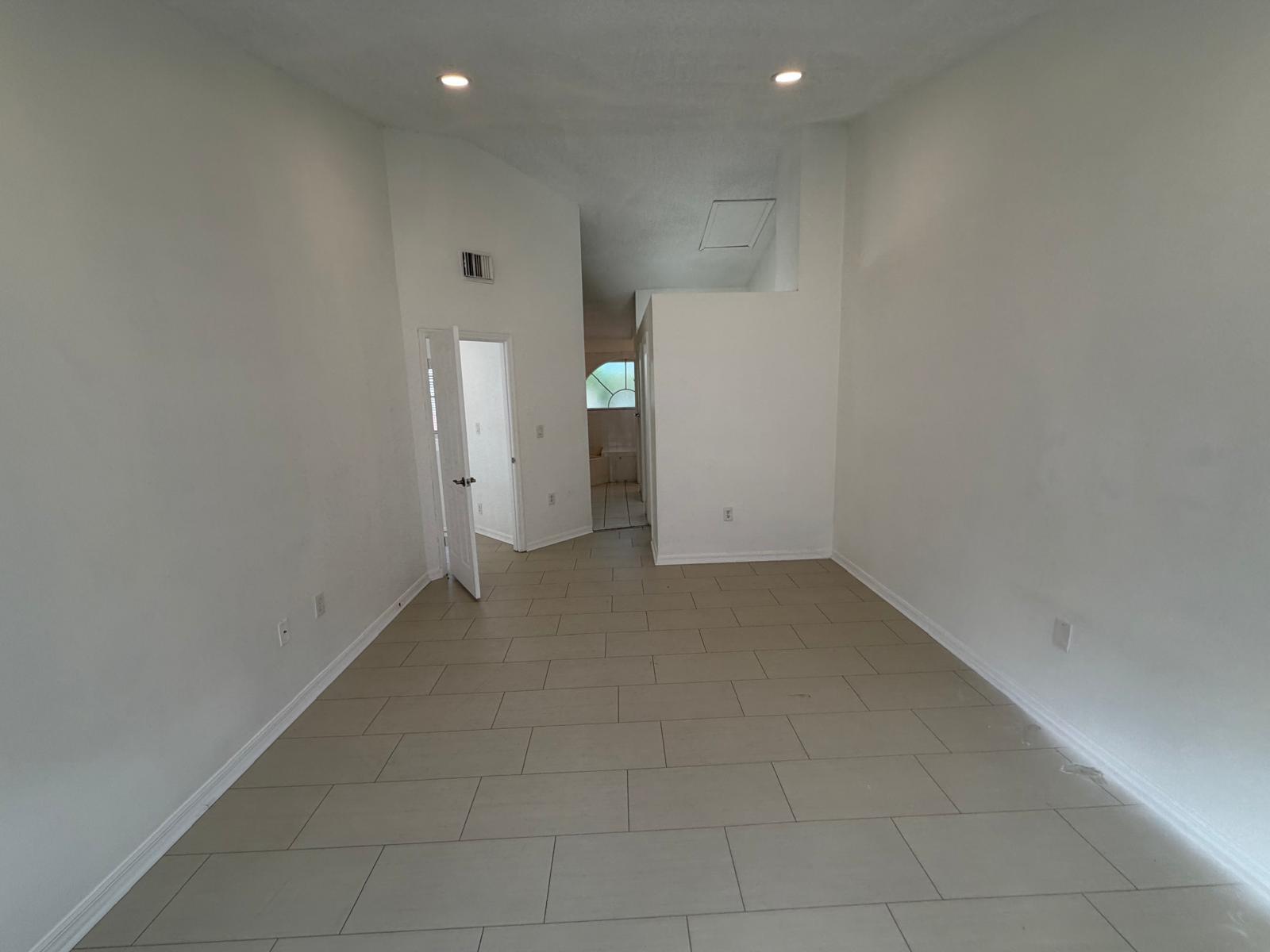 EMERALD POINTE - Residential Lease