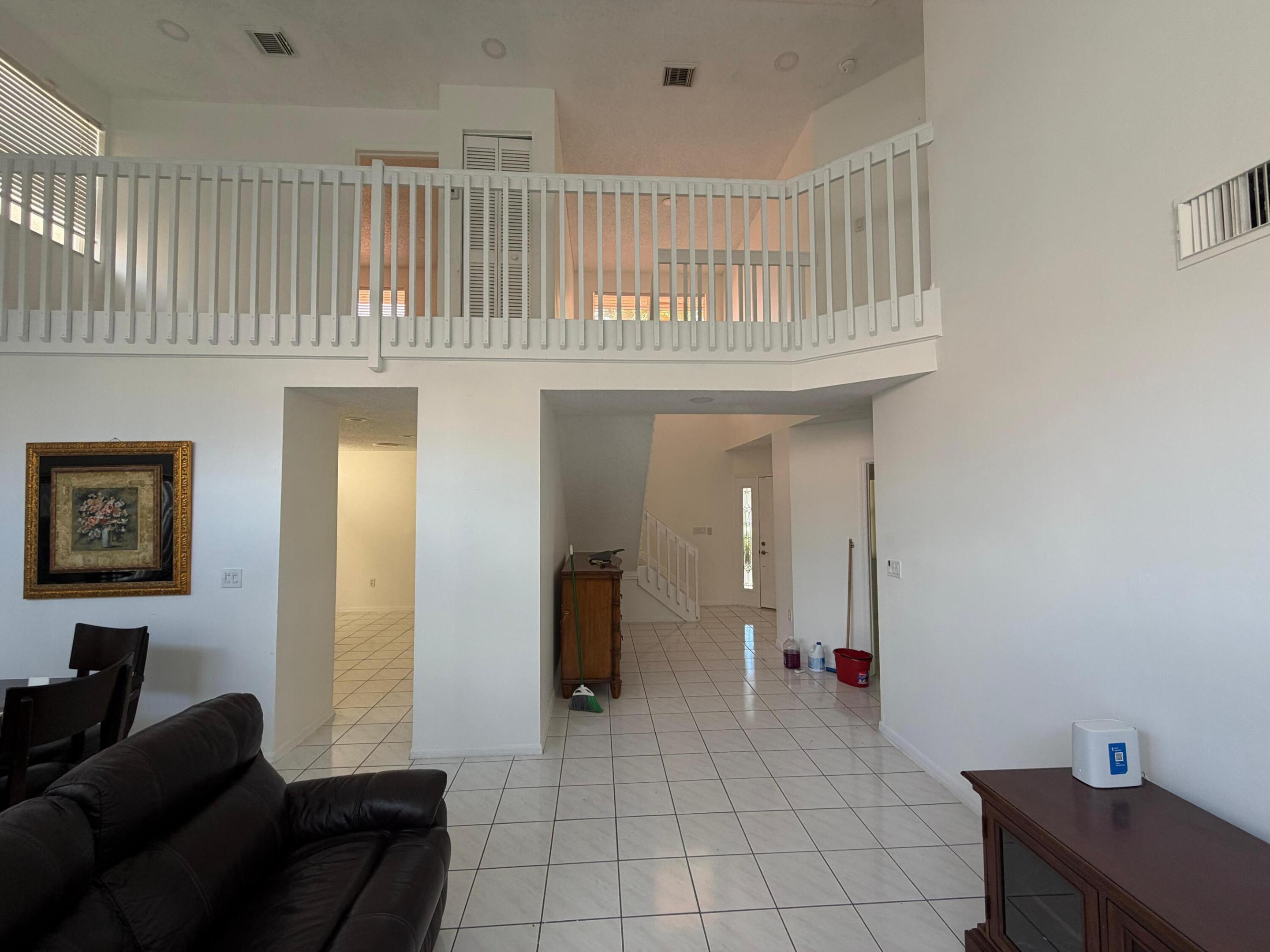 EMERALD POINTE - Residential Lease