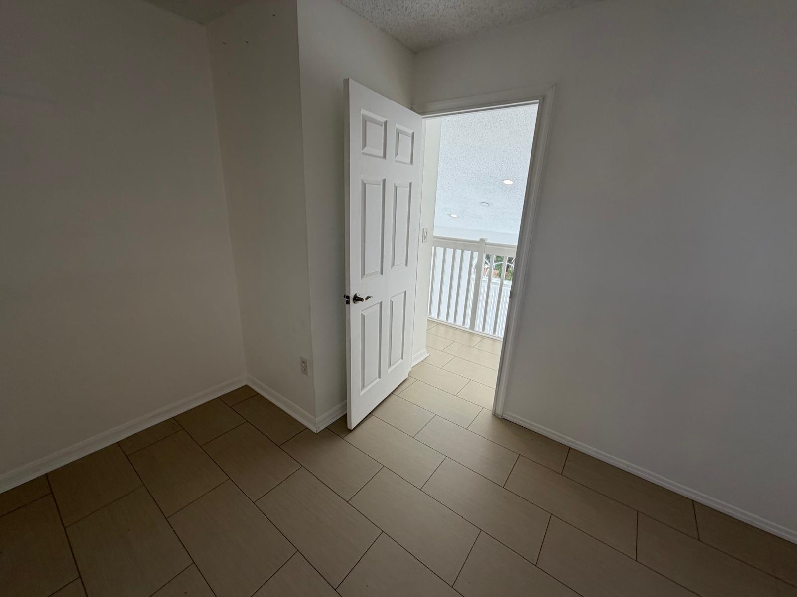 EMERALD POINTE - Residential Lease