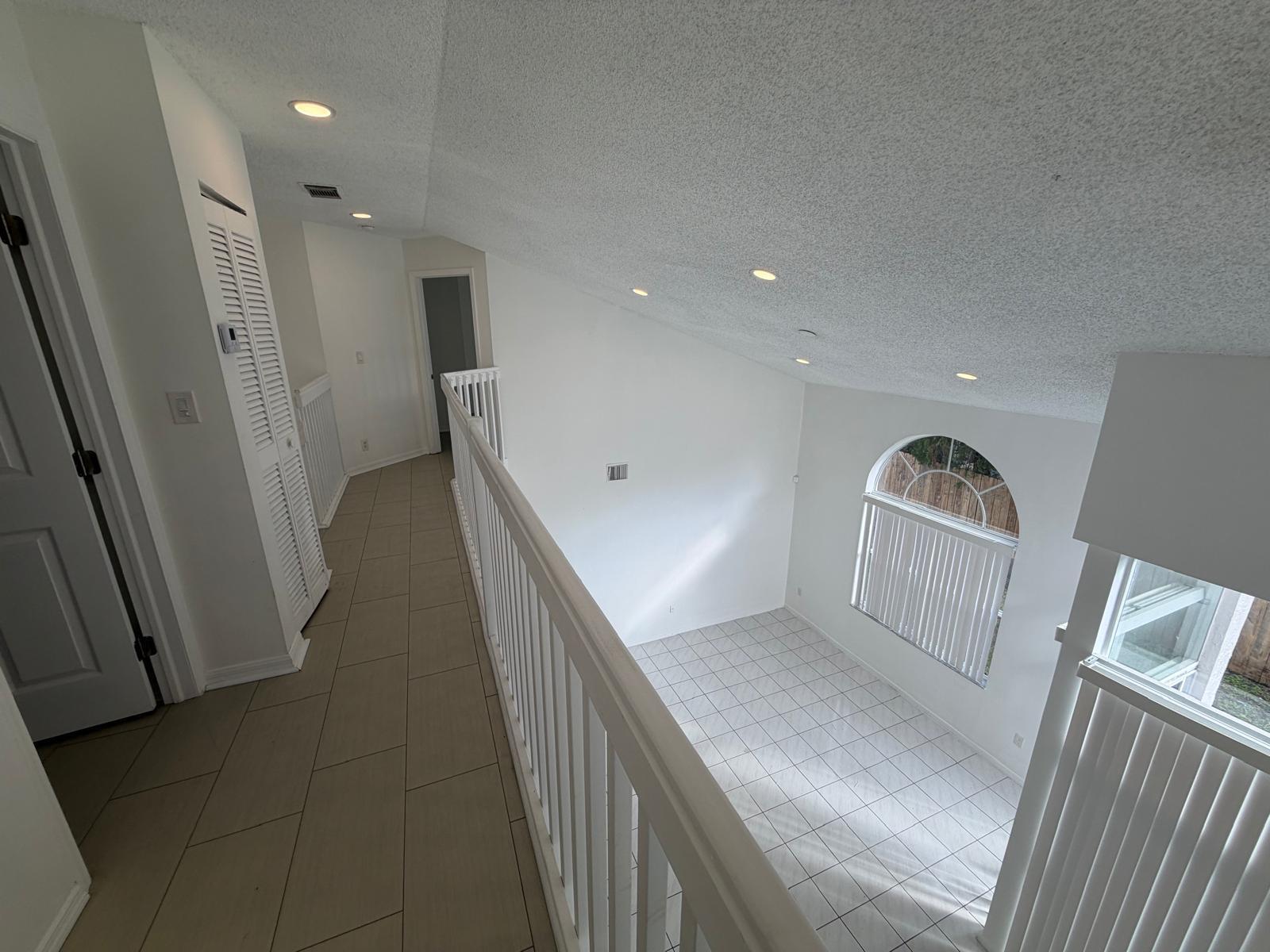 EMERALD POINTE - Residential Lease