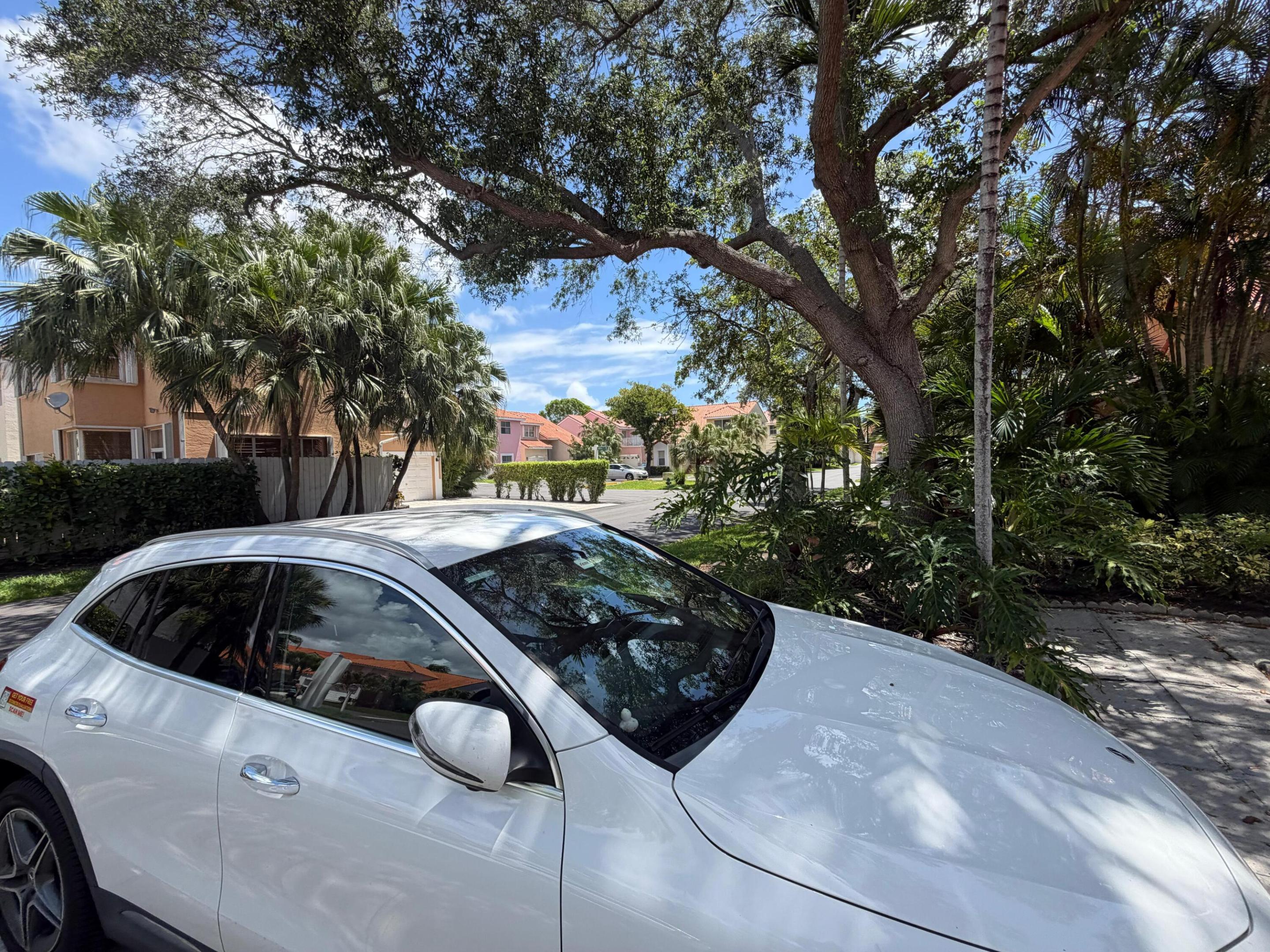 EMERALD POINTE - Residential Lease