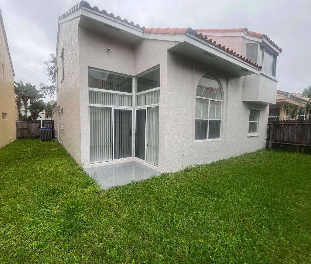 EMERALD POINTE - Residential Lease