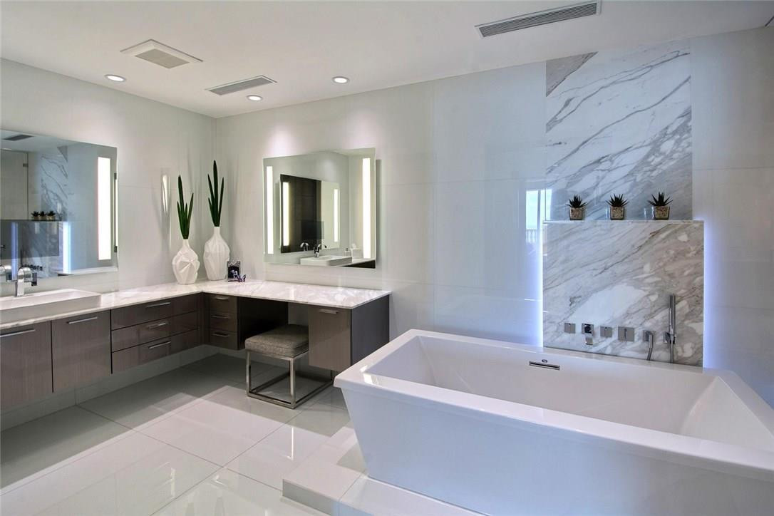The Palms - Residential