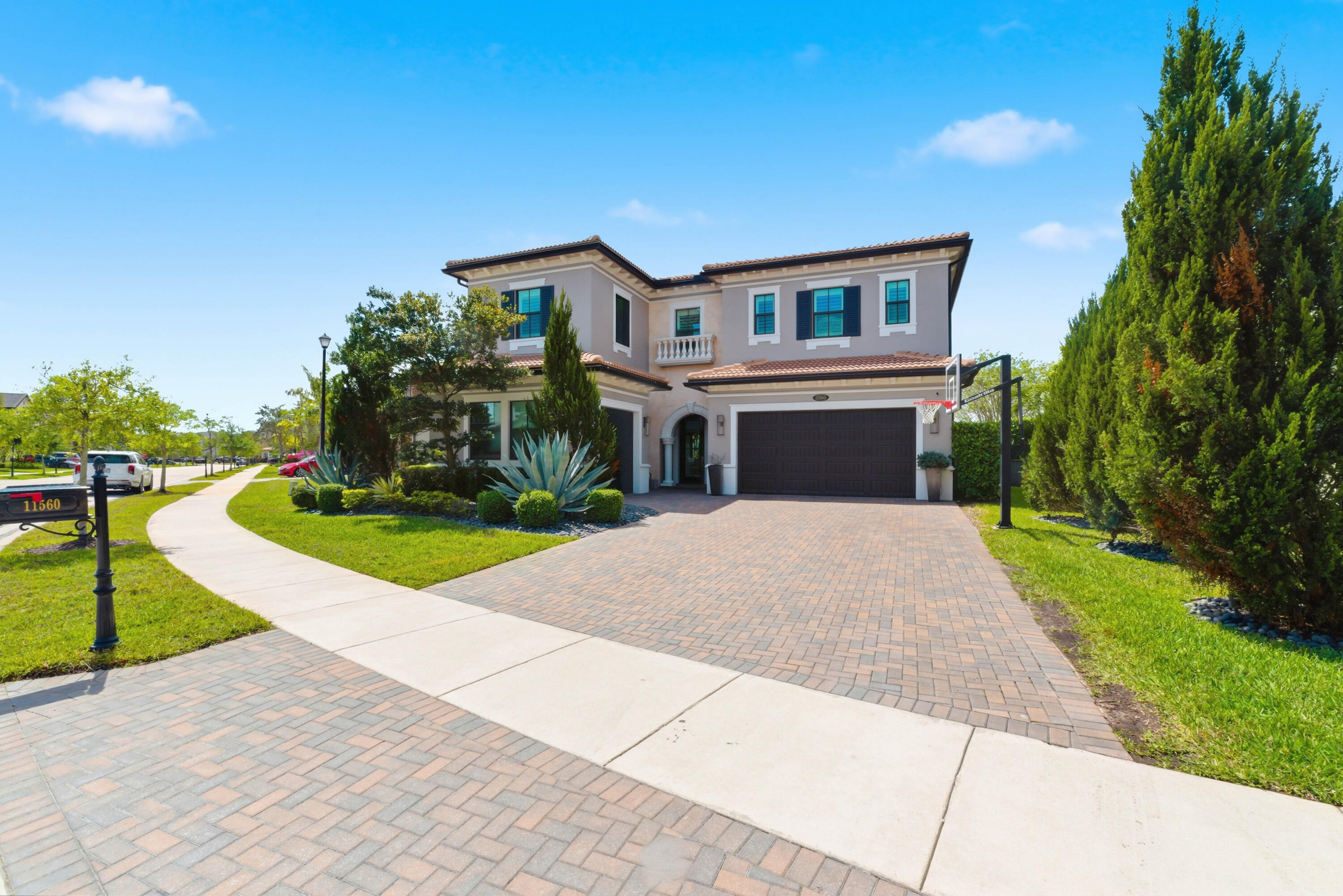 BRUSCHI PROPERTY - Residential